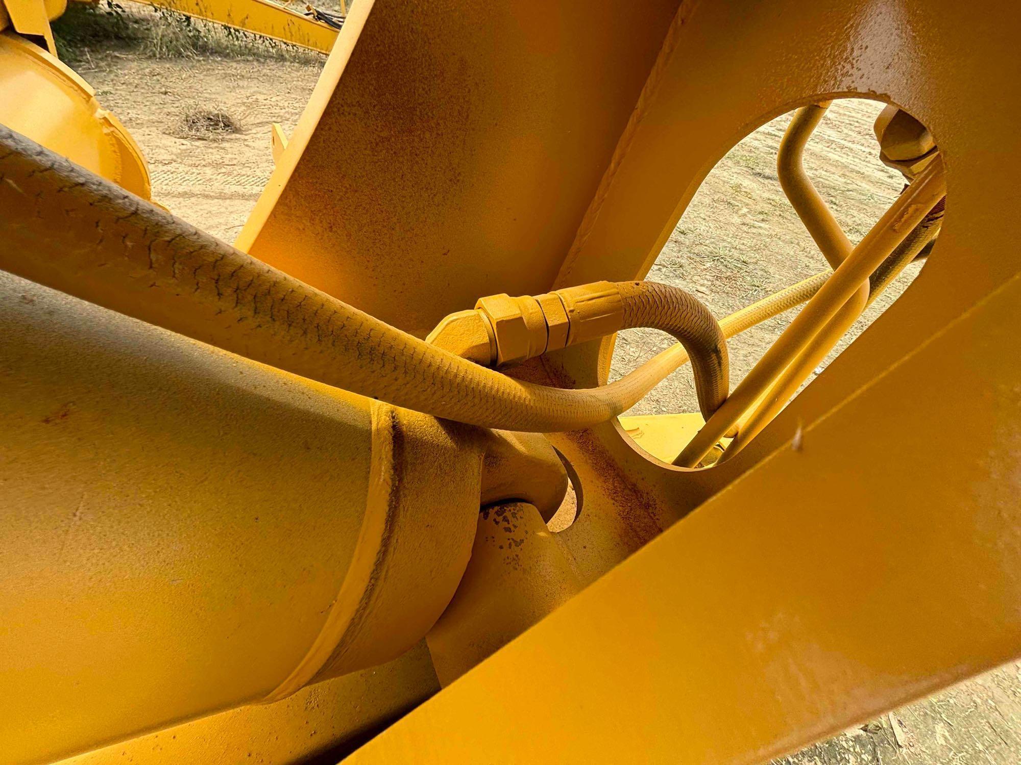 John Deere 2112C Soil Scraper