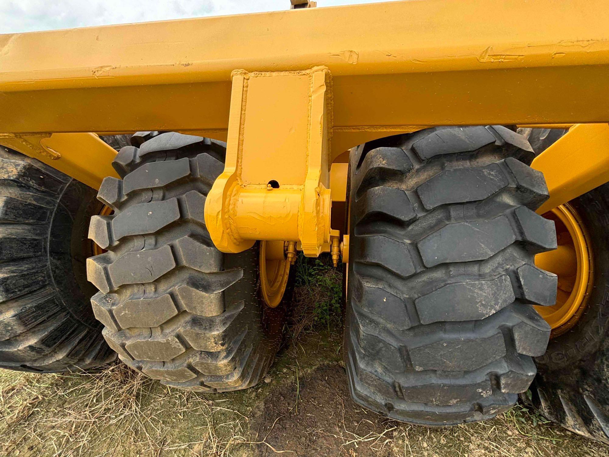 John Deere 2112C Soil Scraper