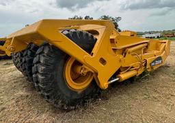 John Deere 2112C Soil Scraper