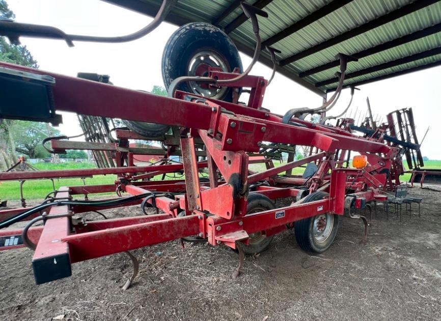 Case IH 4300 23' Field Cultivator