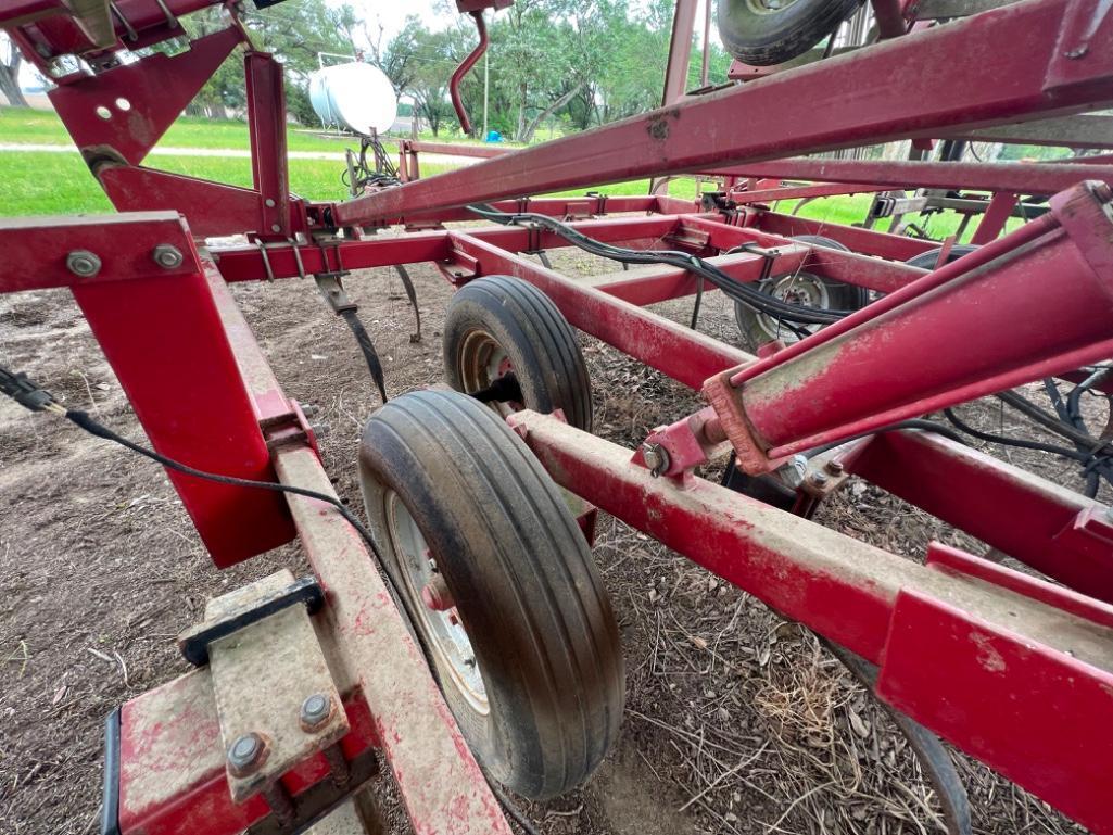 Case IH 4300 23' Field Cultivator