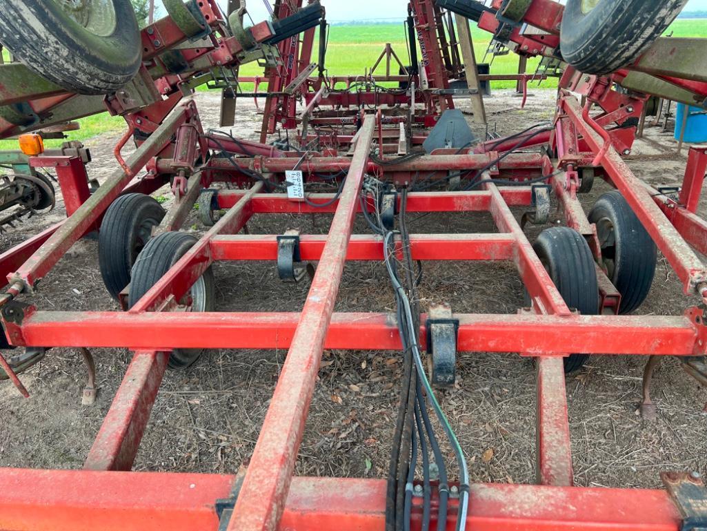Case IH 4300 23' Field Cultivator