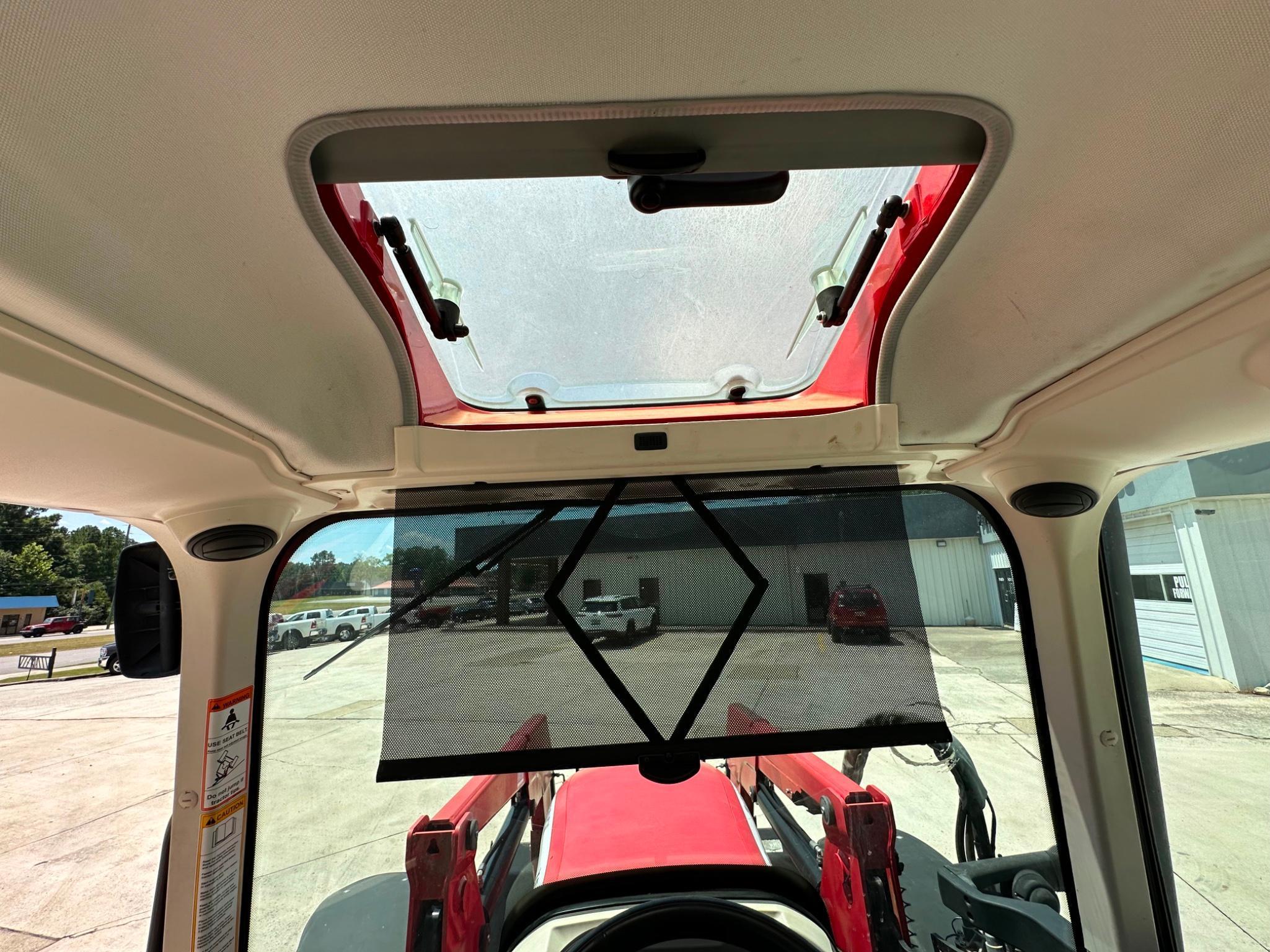 2015 McCormick X6.420 MFWD Tractor w/ L441 Loader