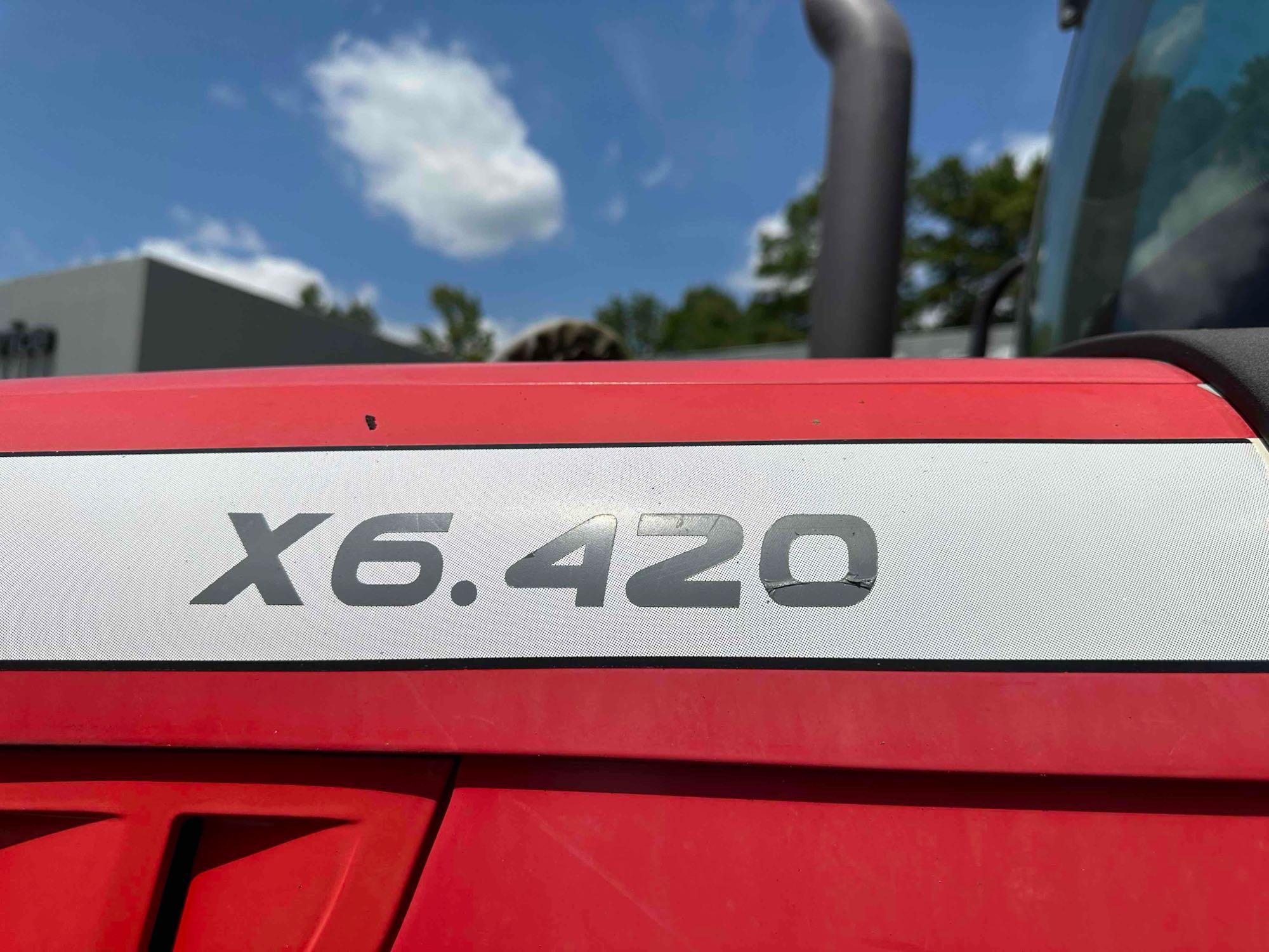 2015 McCormick X6.420 MFWD Tractor w/ L441 Loader