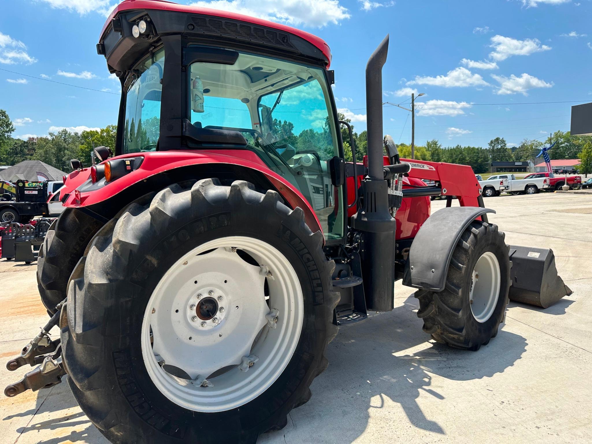 2015 McCormick X6.420 MFWD Tractor w/ L441 Loader