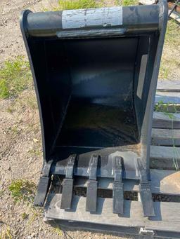 Sany 24" Bucket for Excavator SY75/SY80/SY95 and Backhoe SLB95