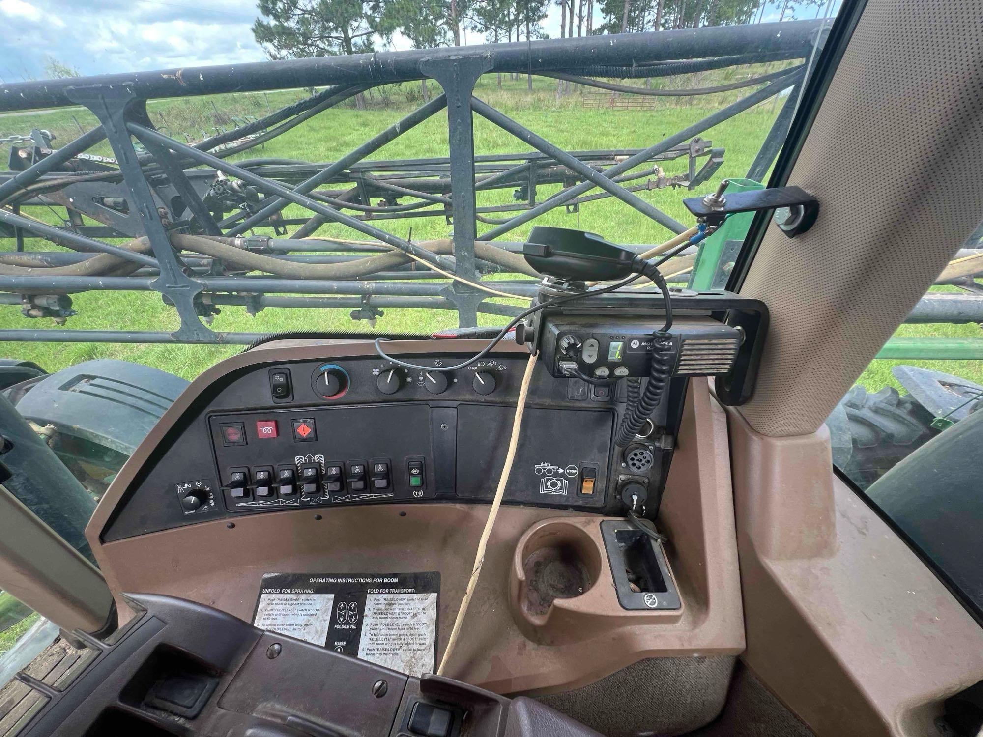 2013 John Deere 4730 Self-Propelled Sprayer