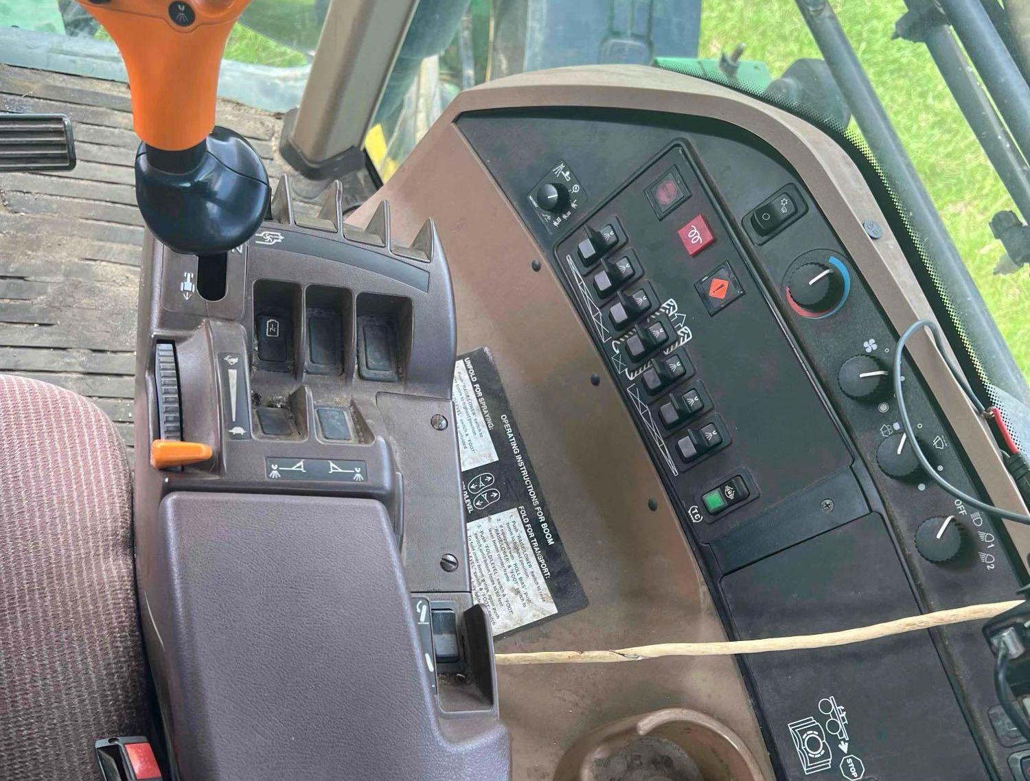 2013 John Deere 4730 Self-Propelled Sprayer