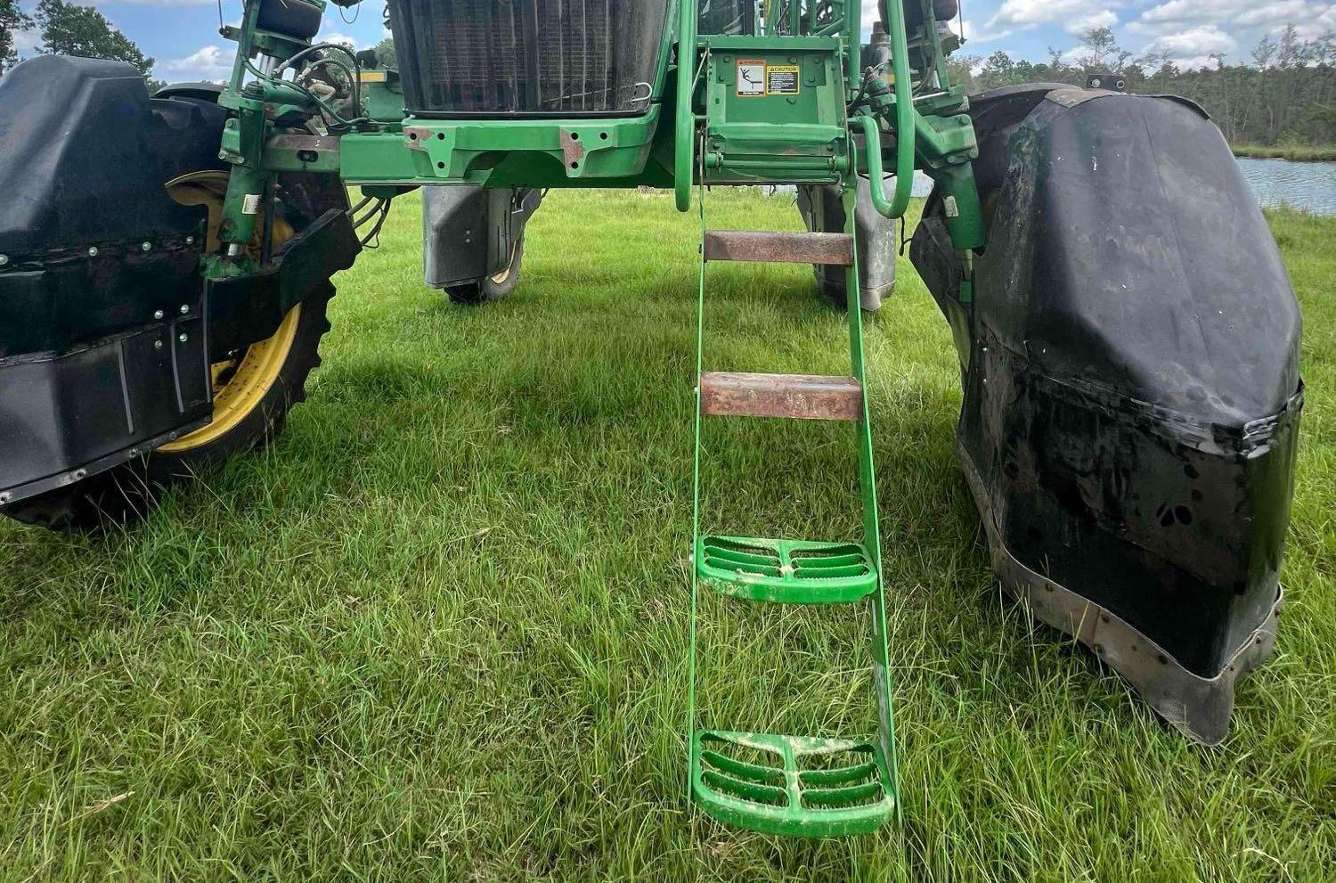 2013 John Deere 4730 Self-Propelled Sprayer