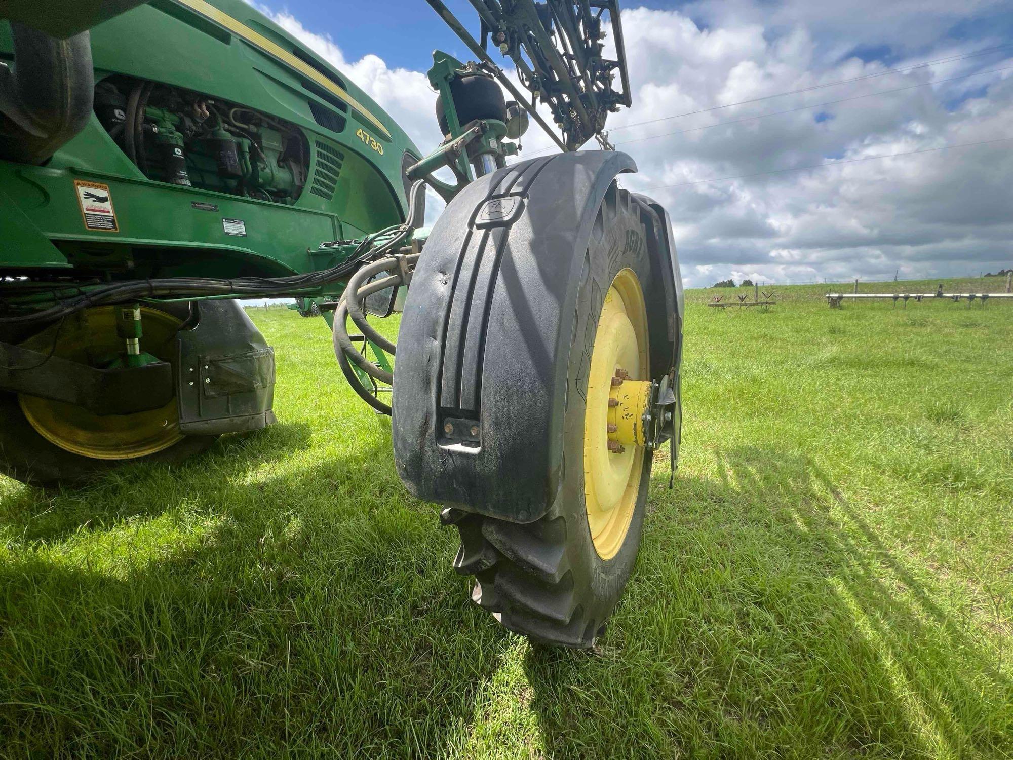 2013 John Deere 4730 Self-Propelled Sprayer