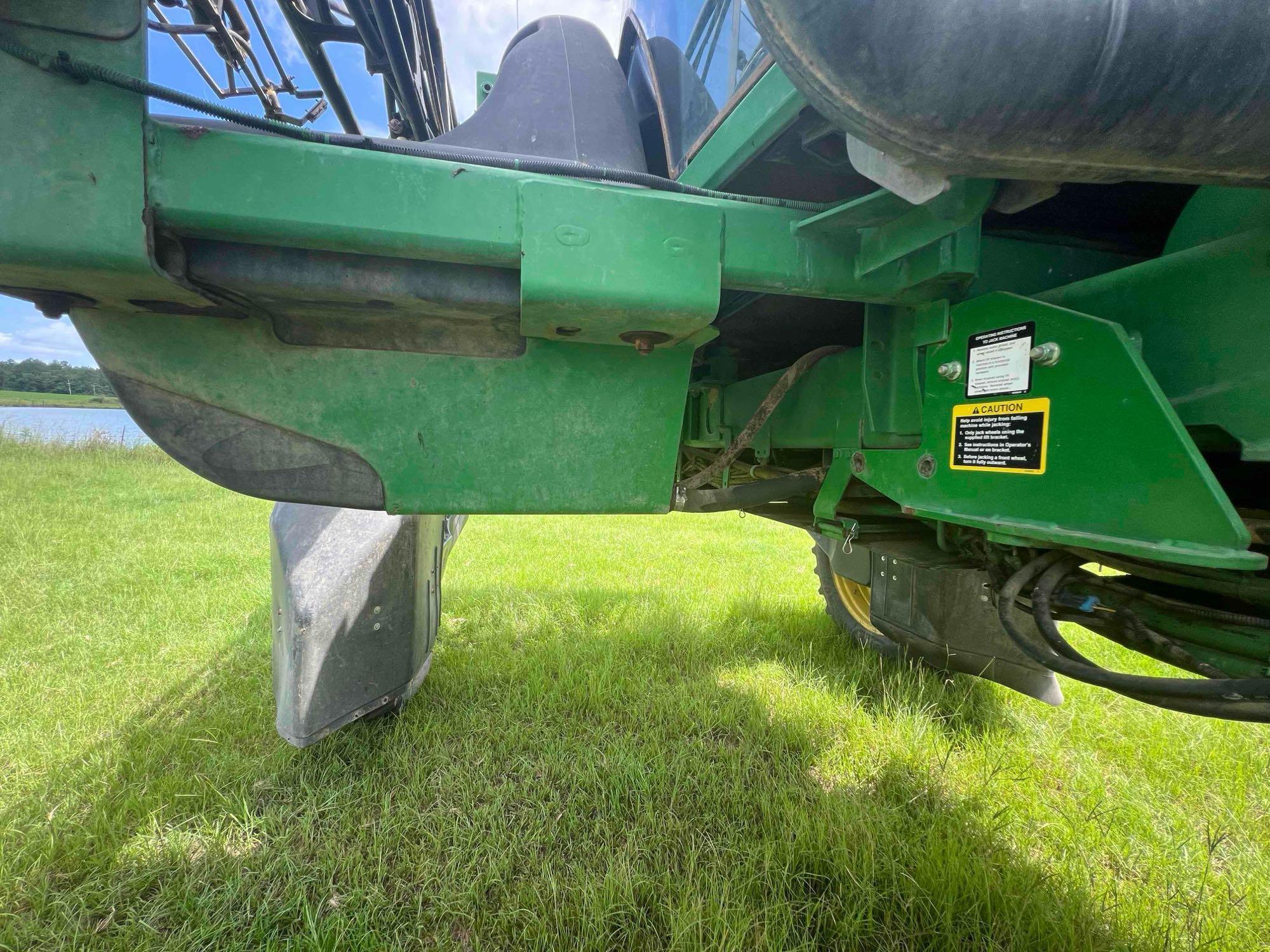 2013 John Deere 4730 Self-Propelled Sprayer