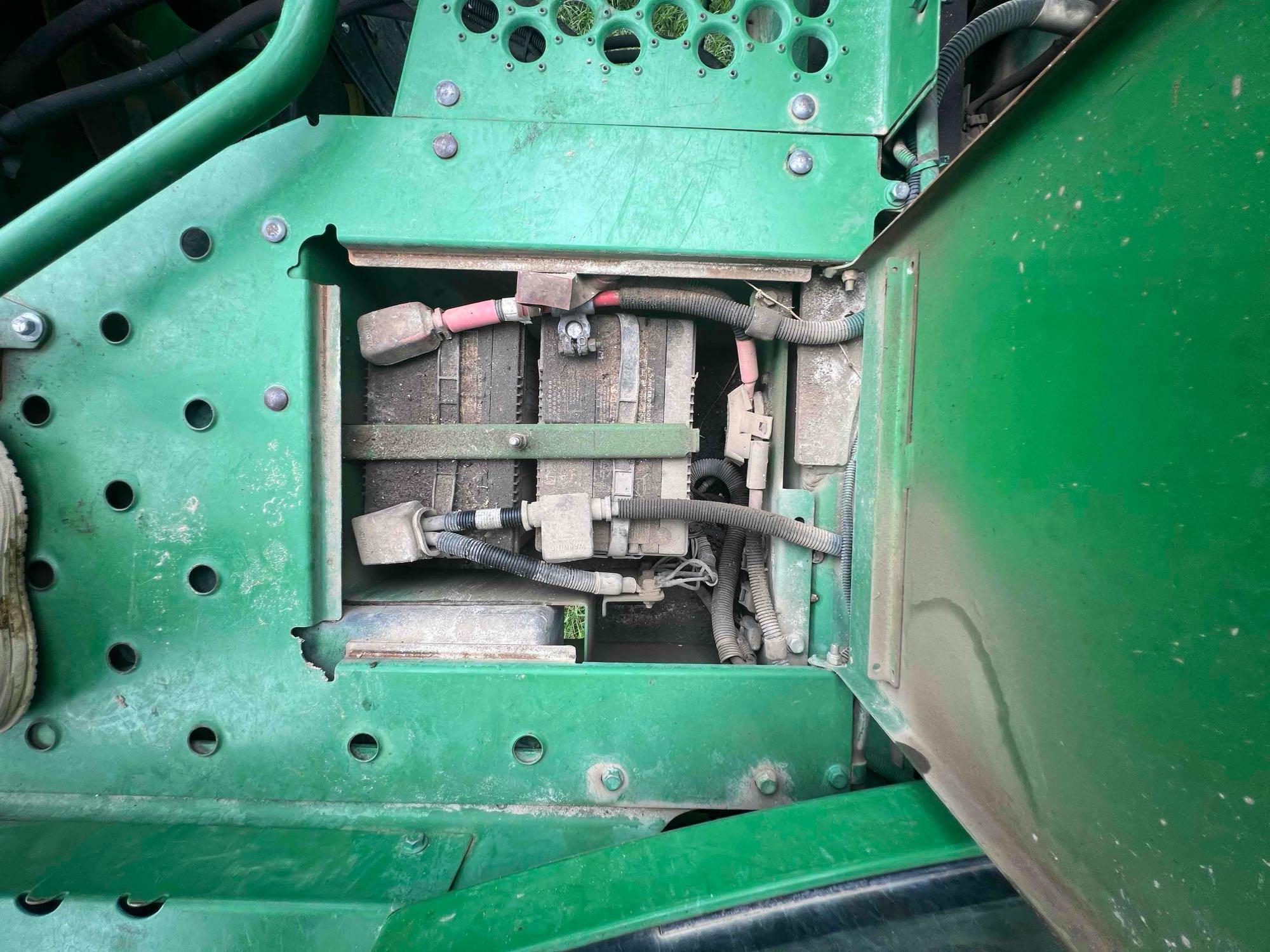 2013 John Deere 4730 Self-Propelled Sprayer