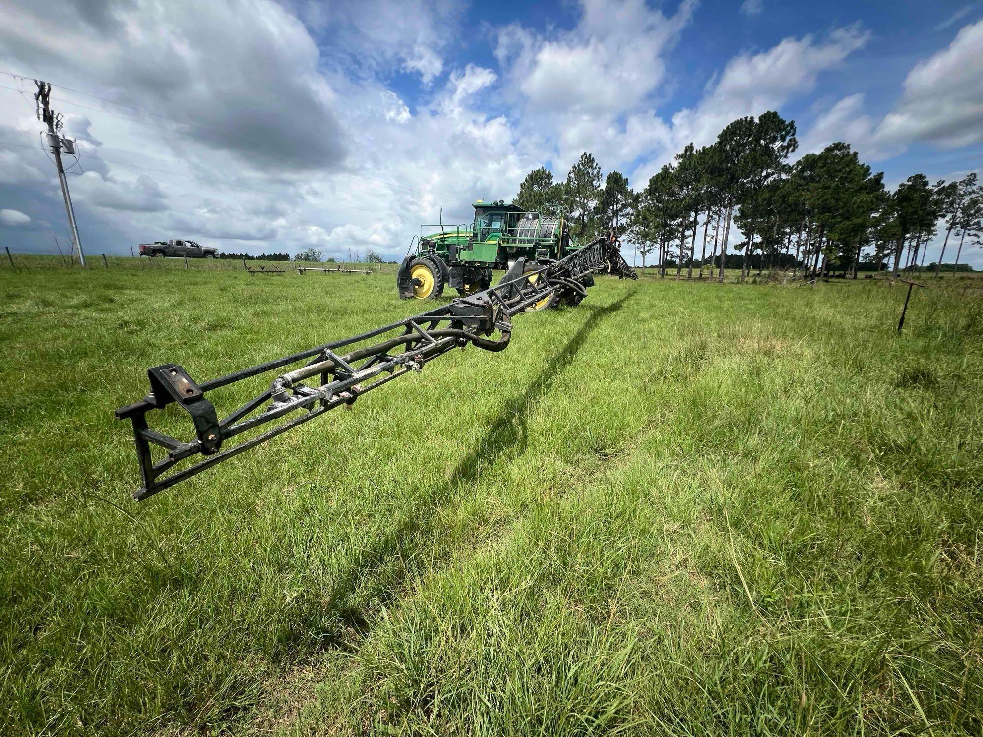 2013 John Deere 4730 Self-Propelled Sprayer