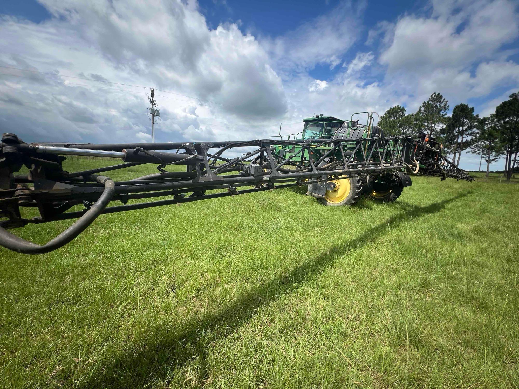 2013 John Deere 4730 Self-Propelled Sprayer