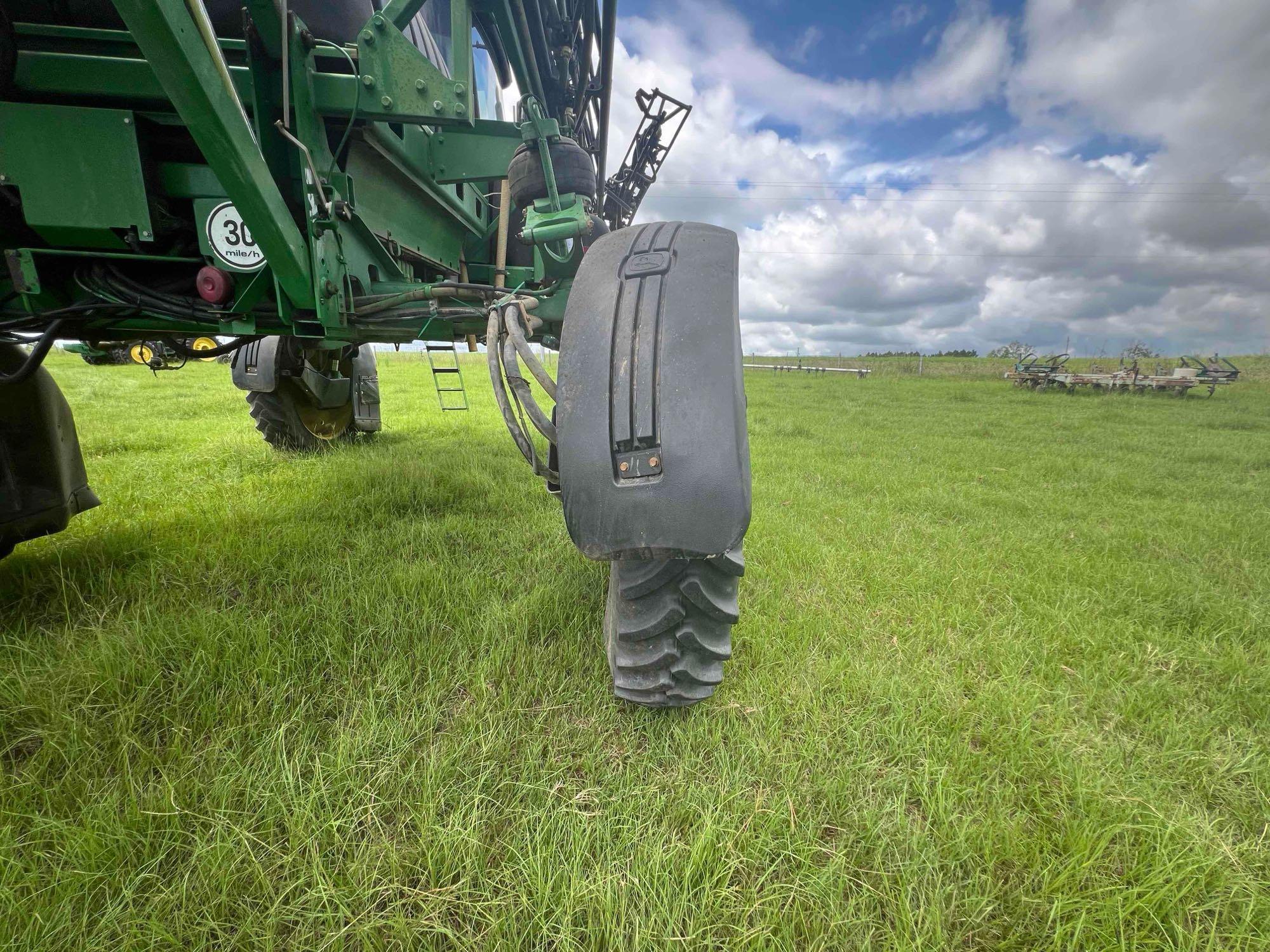 2013 John Deere 4730 Self-Propelled Sprayer