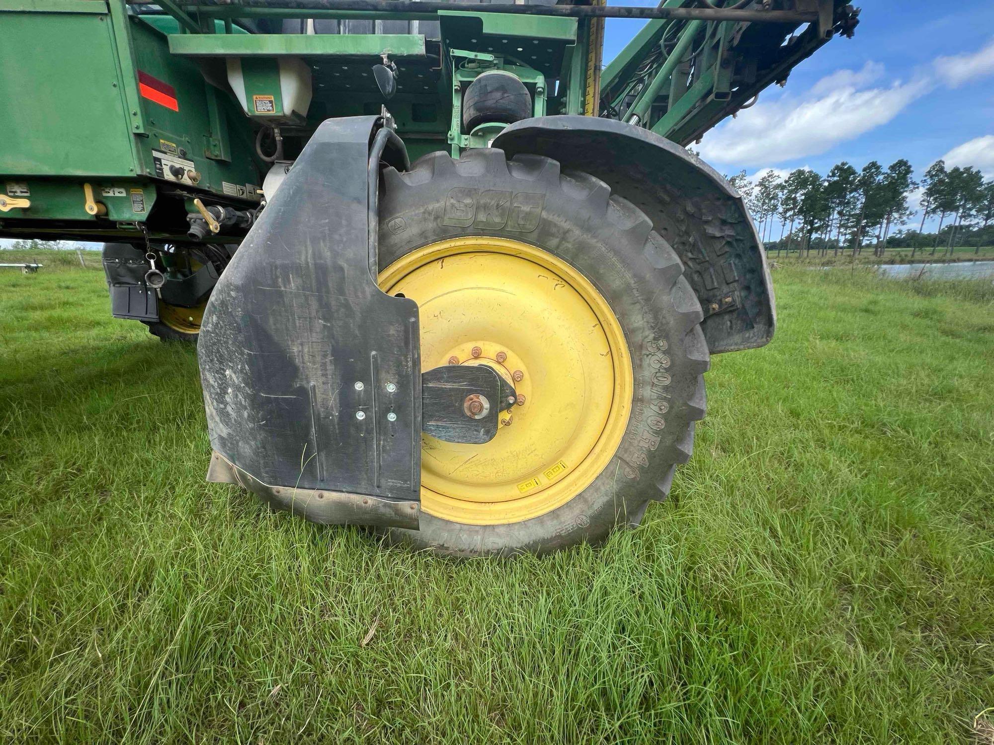 2013 John Deere 4730 Self-Propelled Sprayer