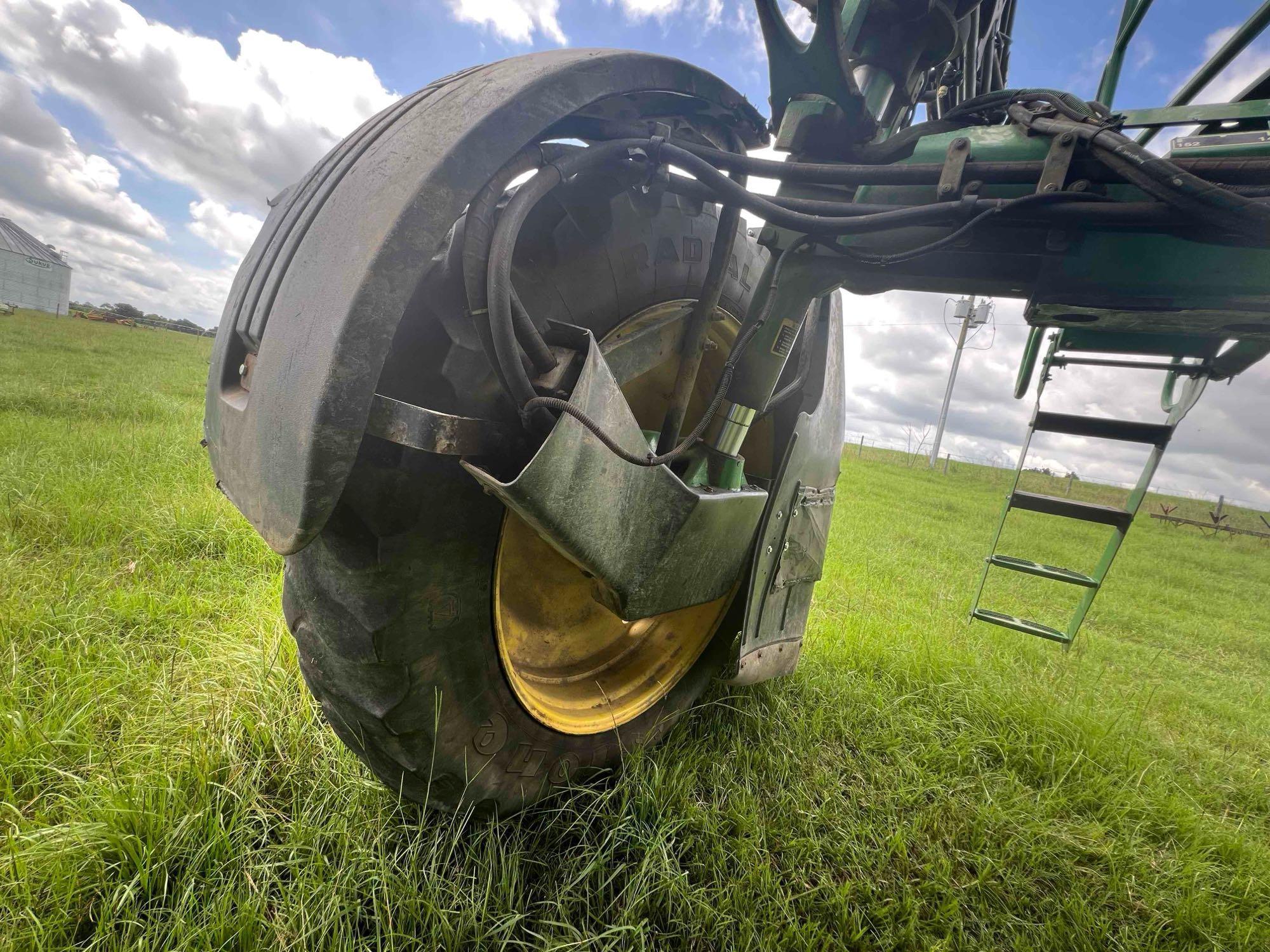 2013 John Deere 4730 Self-Propelled Sprayer