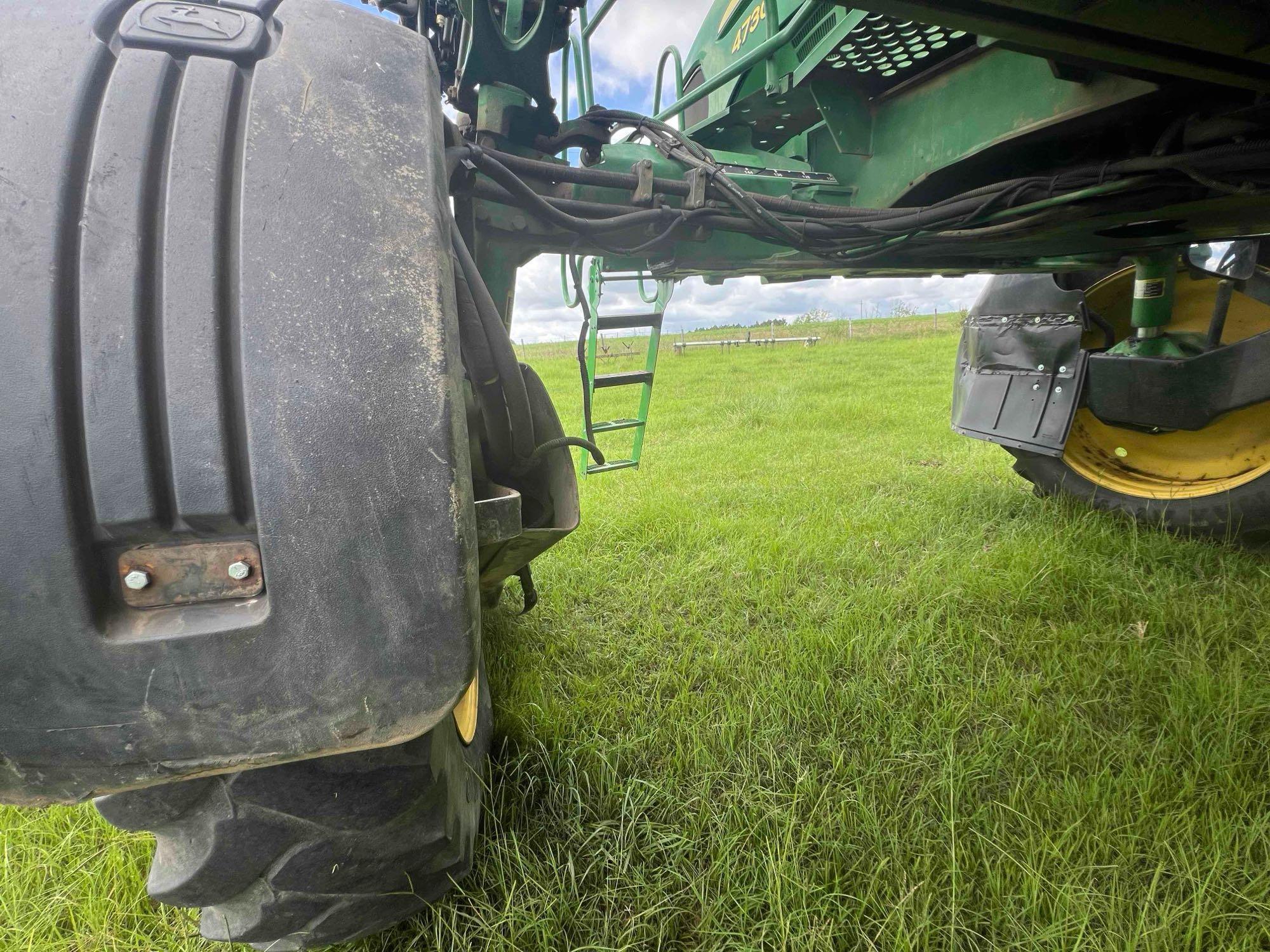 2013 John Deere 4730 Self-Propelled Sprayer