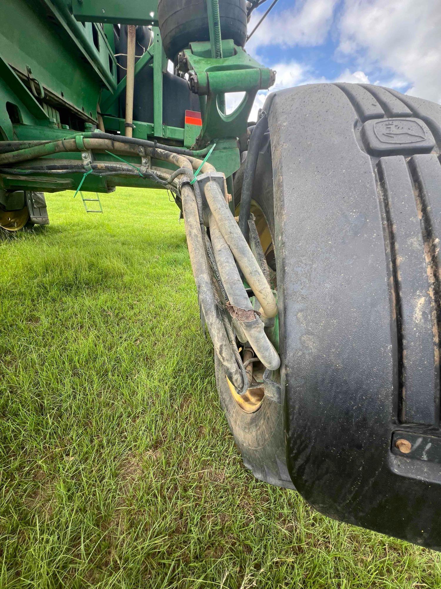 2013 John Deere 4730 Self-Propelled Sprayer