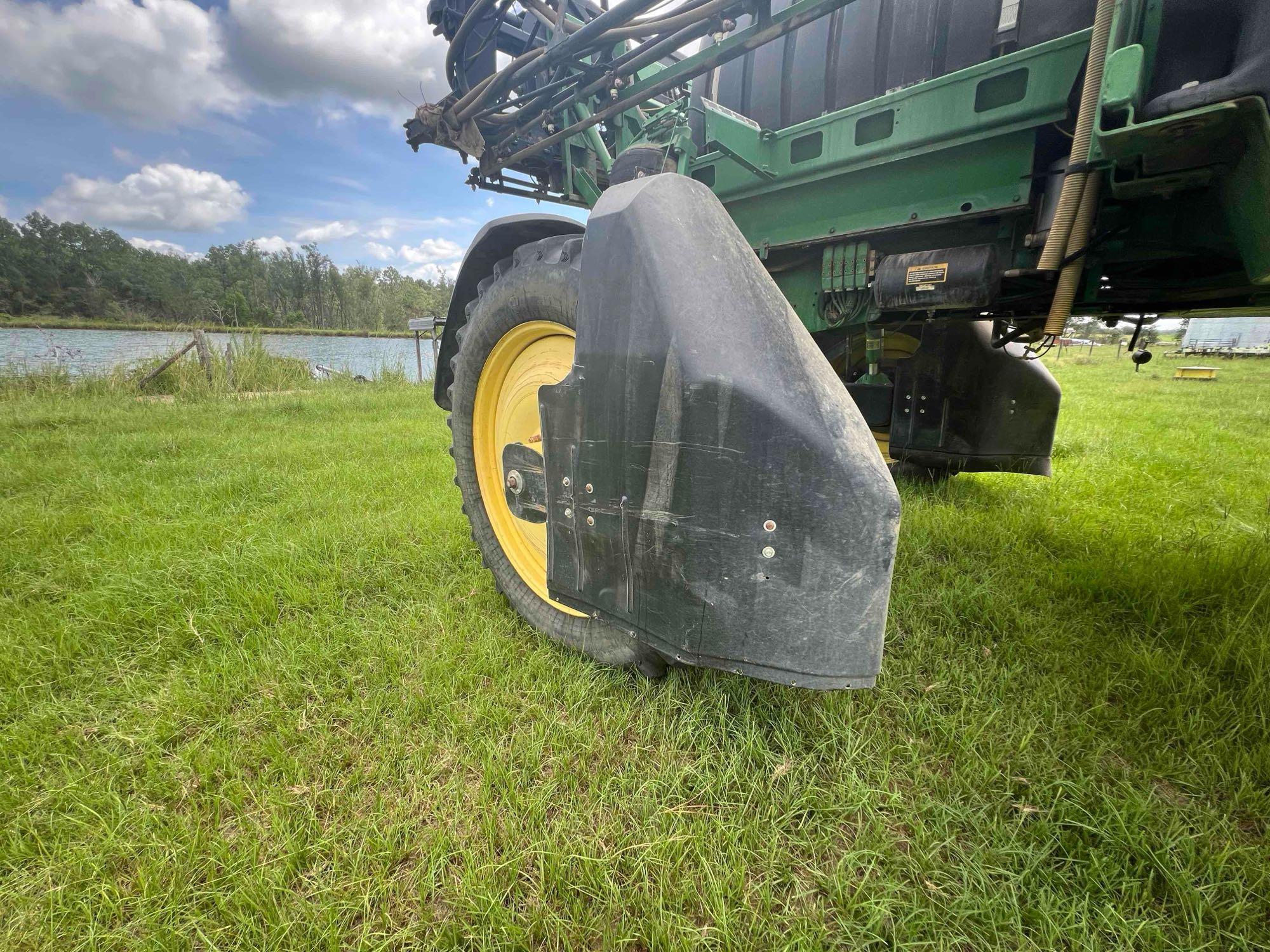 2013 John Deere 4730 Self-Propelled Sprayer