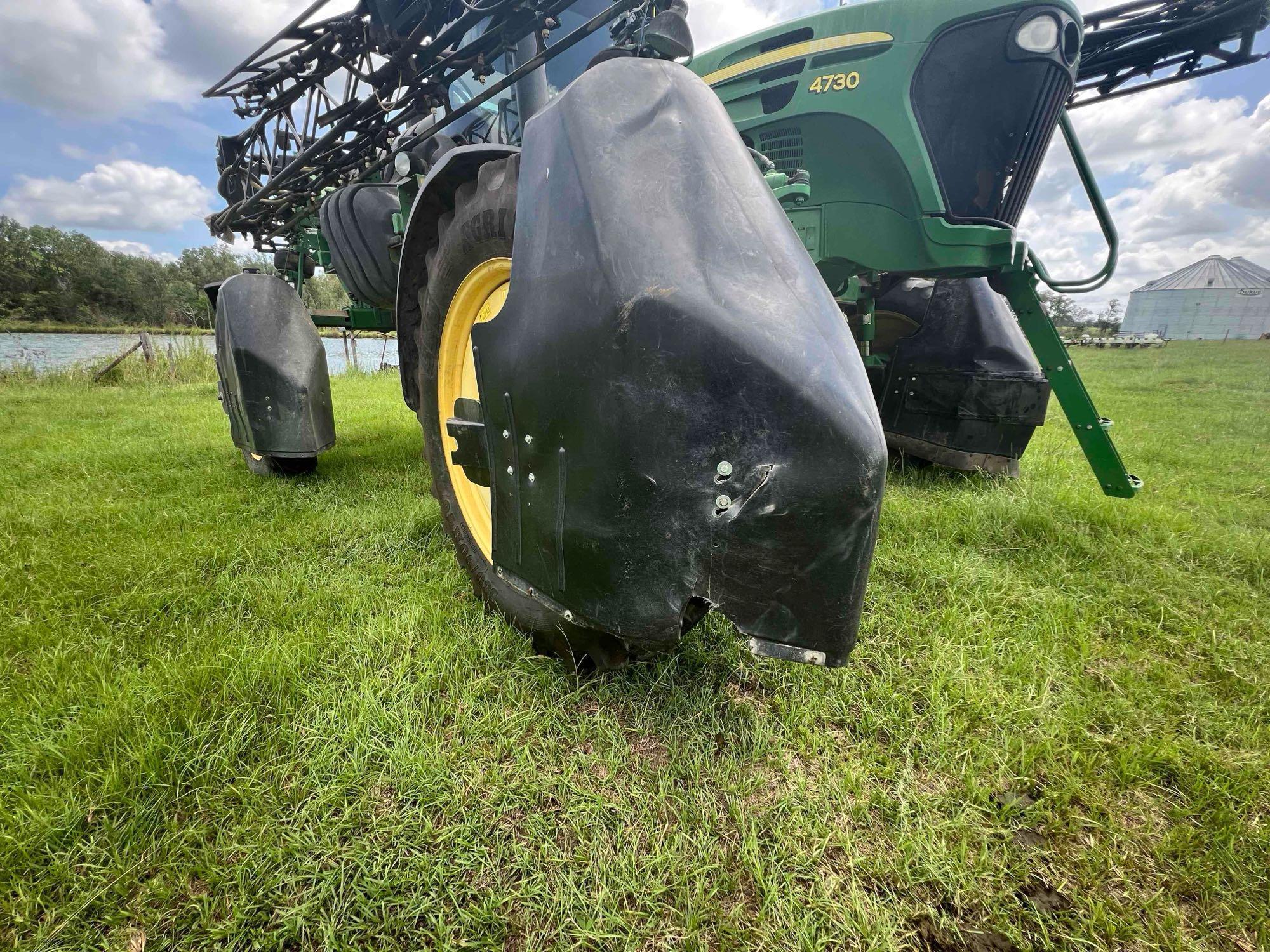 2013 John Deere 4730 Self-Propelled Sprayer
