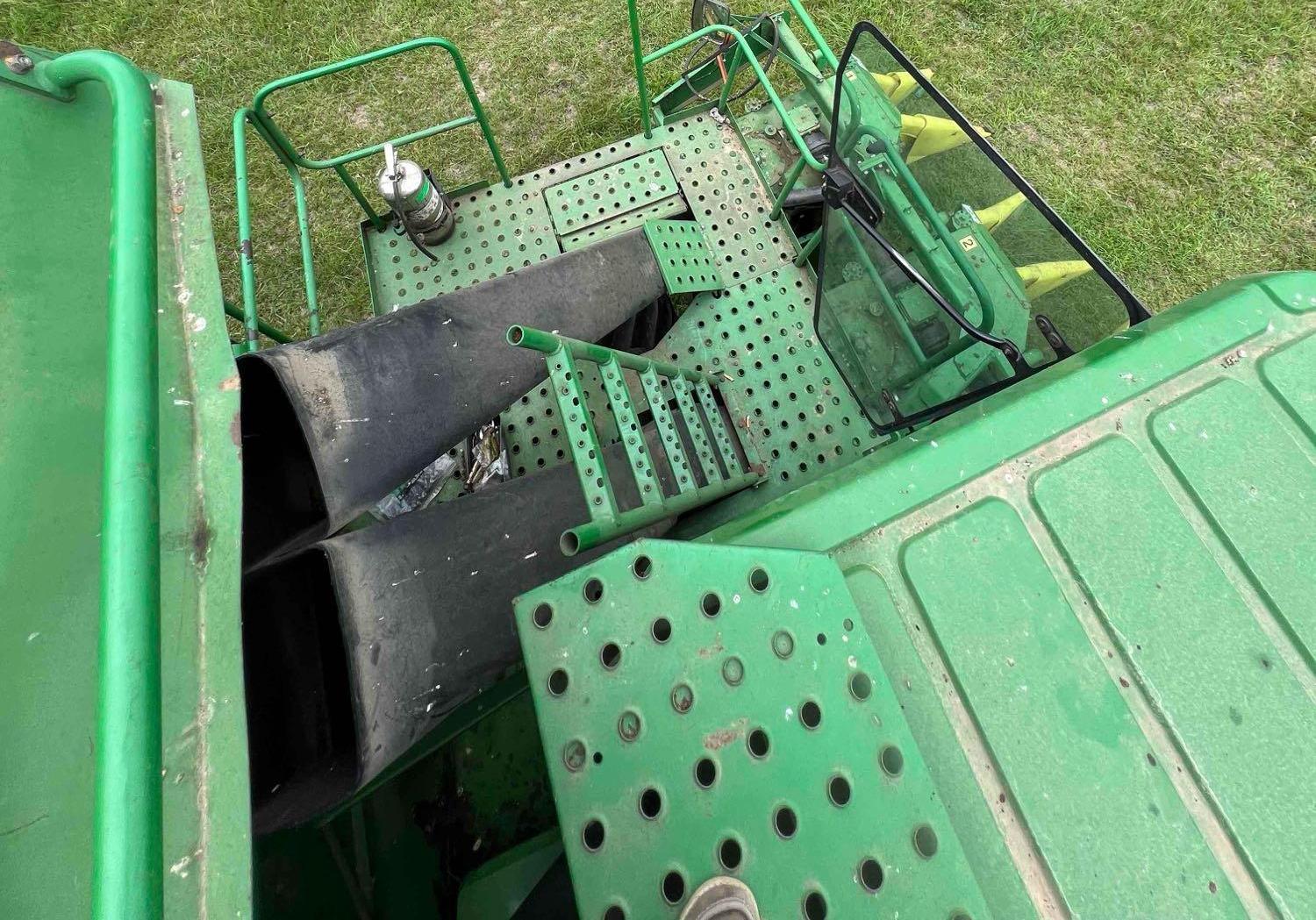 2004 John Deere 9986 Cotton Picker