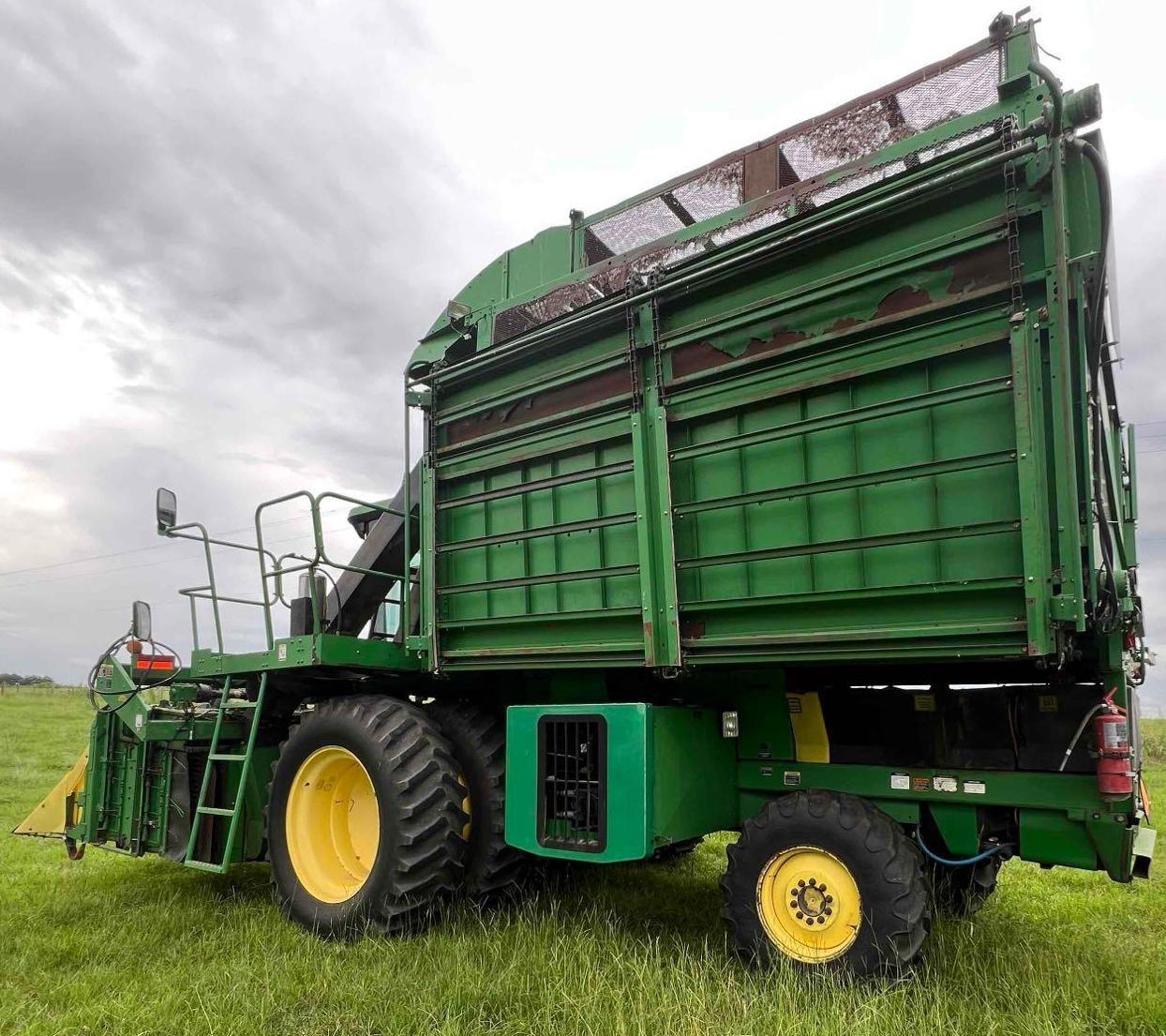 2004 John Deere 9986 Cotton Picker