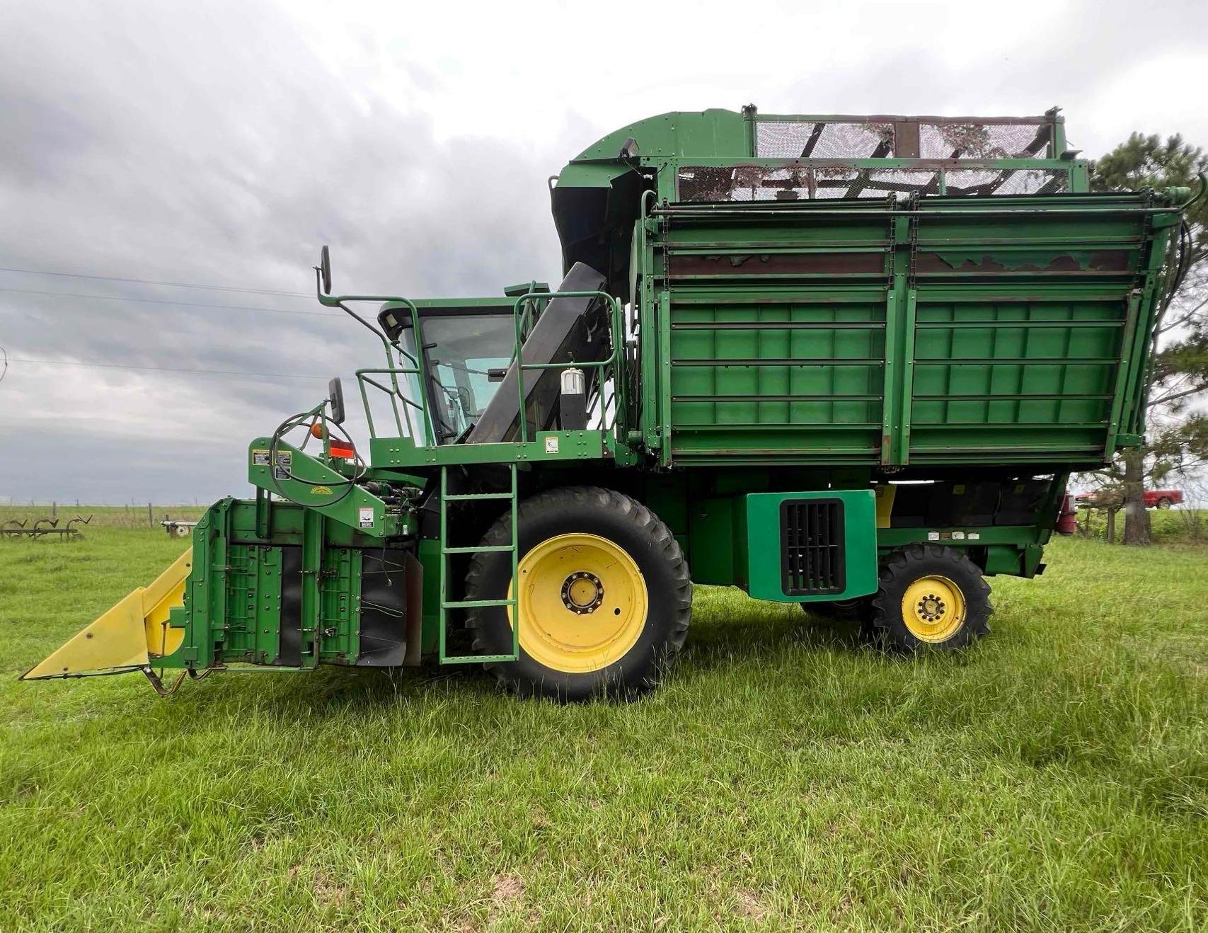 2004 John Deere 9986 Cotton Picker