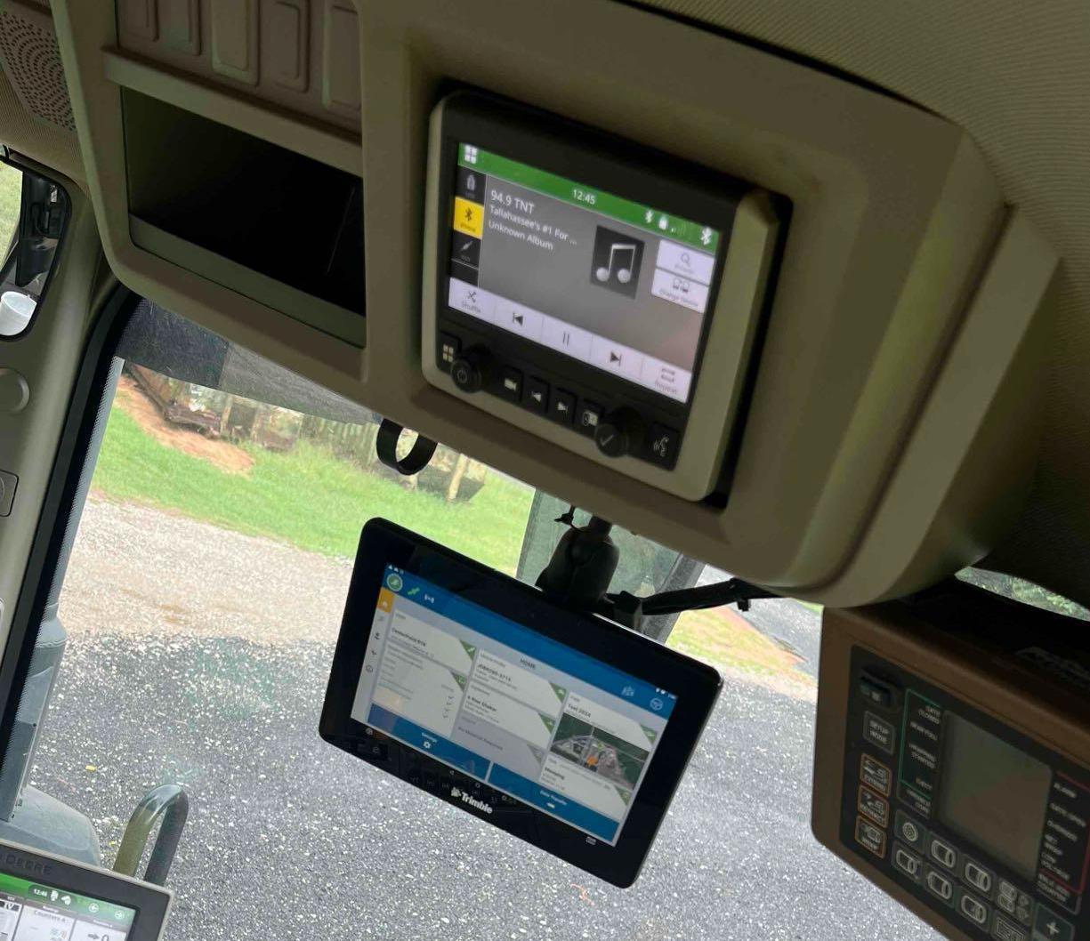 2021 John Deere 8R280 MFWD Tractor