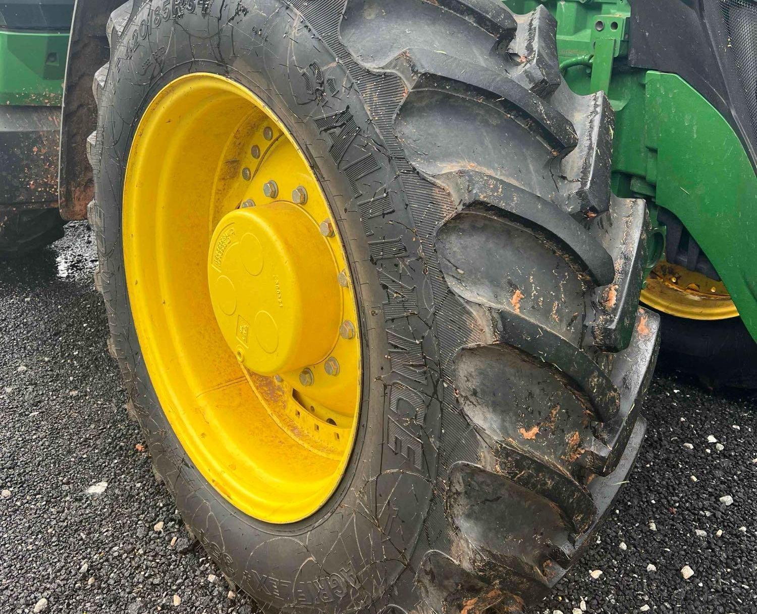 2021 John Deere 8R280 MFWD Tractor