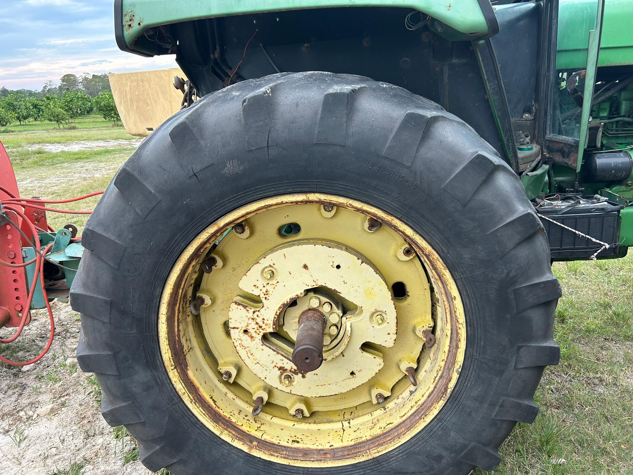 JOHN DEERE 4440