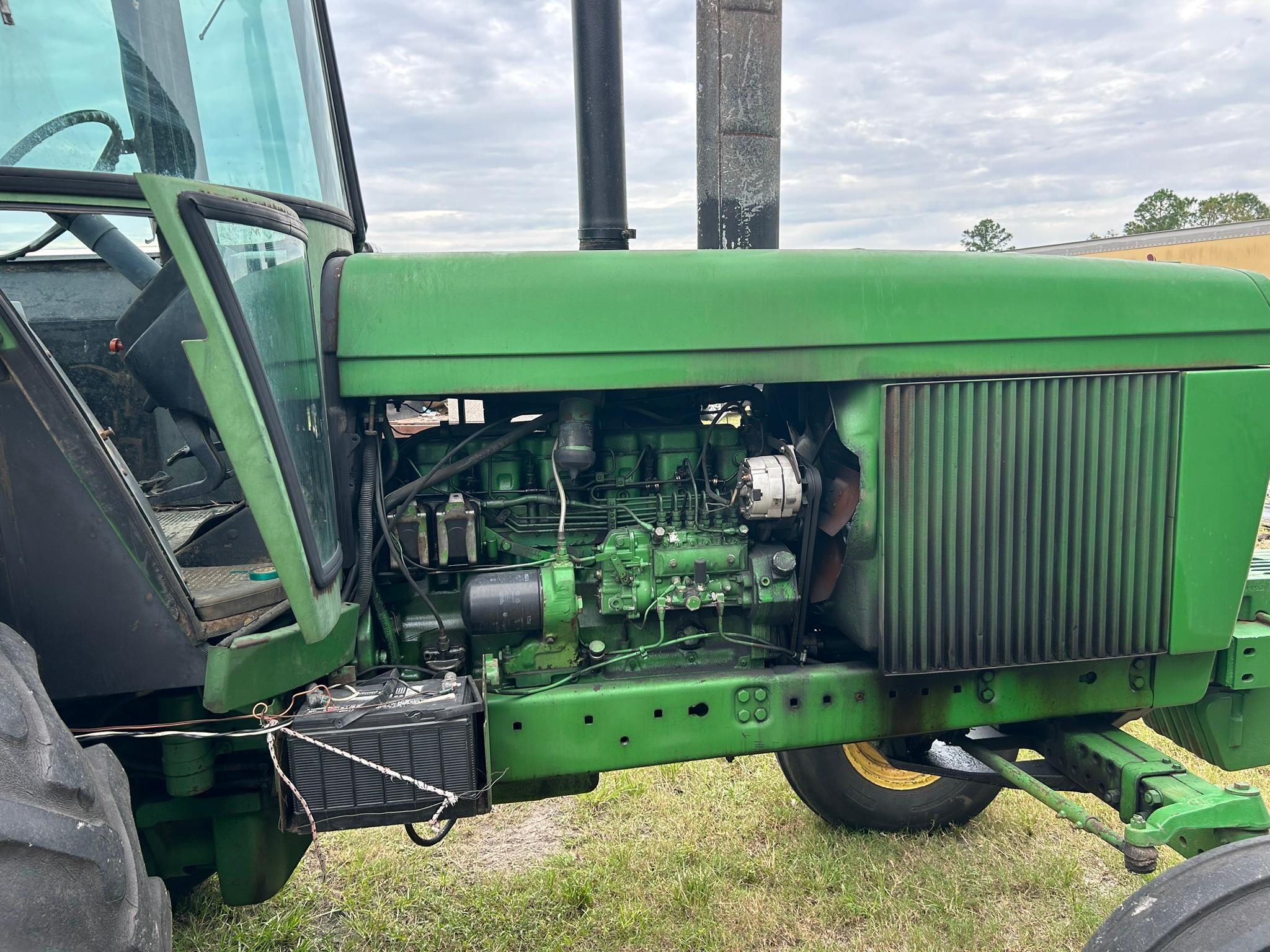 JOHN DEERE 4440