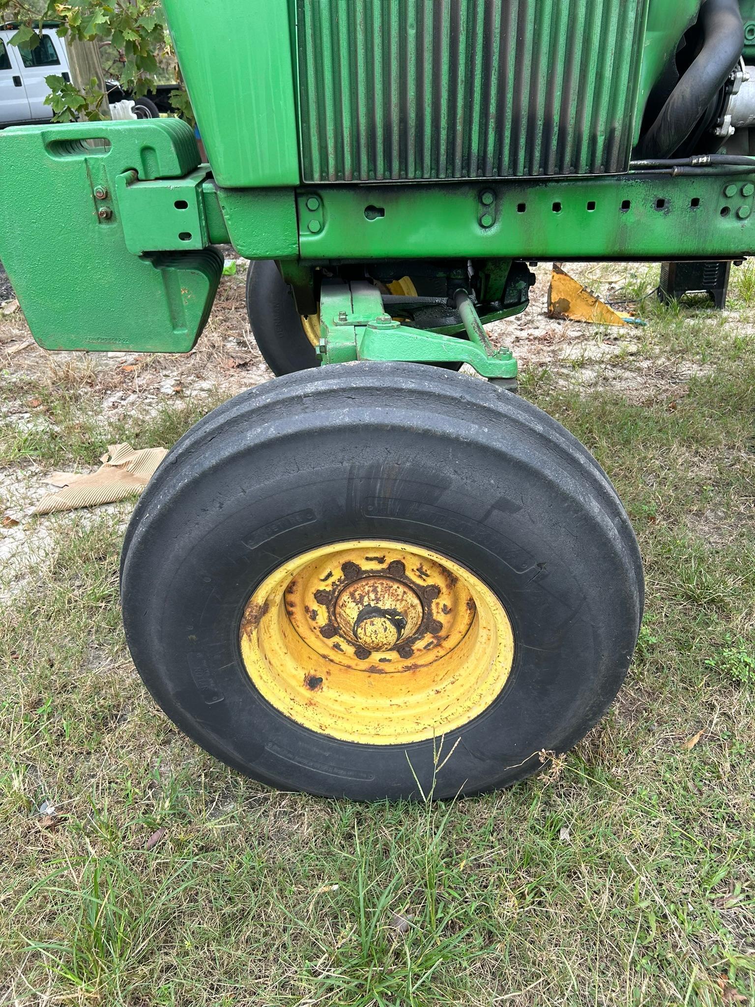 JOHN DEERE 4440