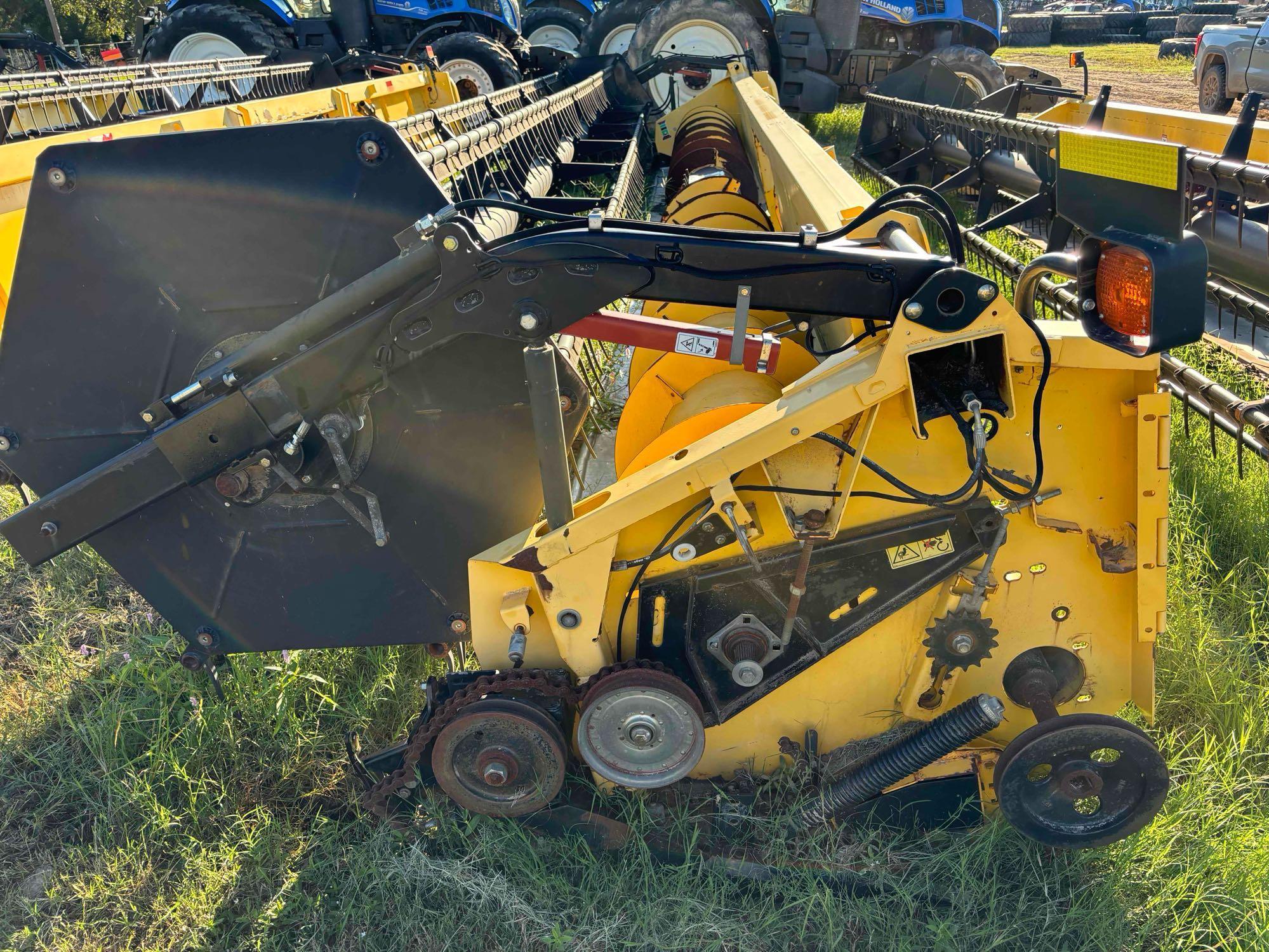 2013 New Holland 740CF