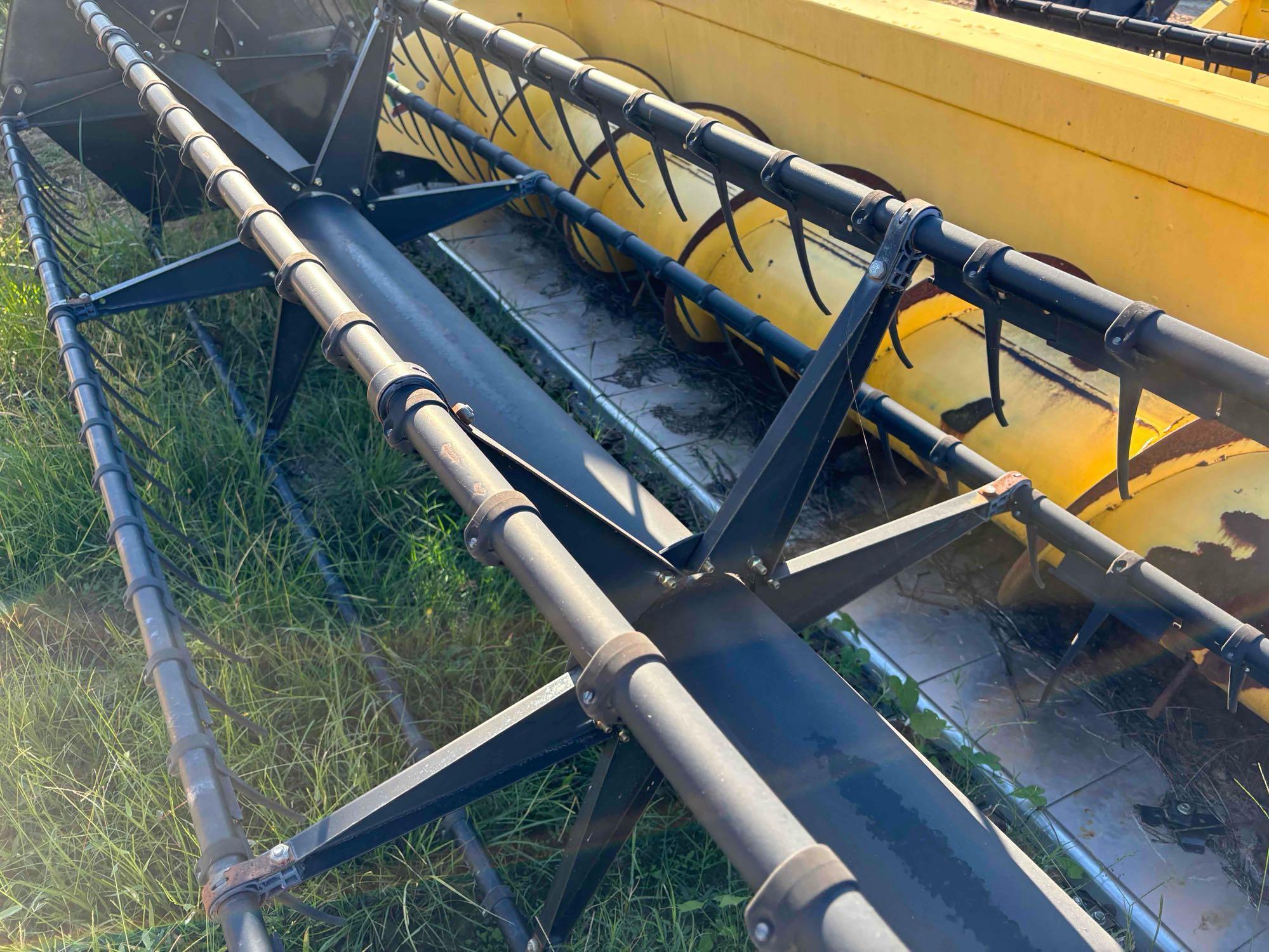 2013 New Holland 740CF