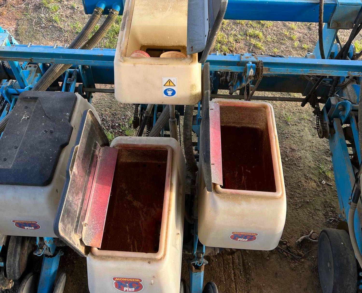 2000 Monosem NGT 3-Point Planters