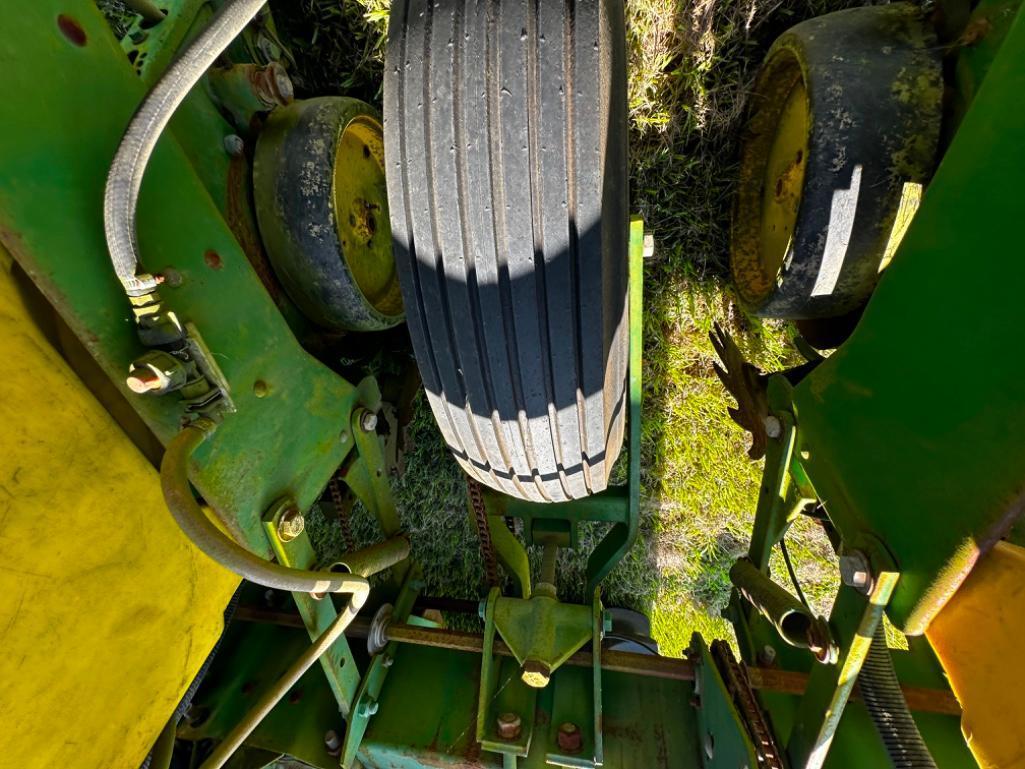 2004 John Deer 7300 Max-Emerge 3-Point Planter
