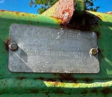 2004 John Deer 7300 Max-Emerge 3-Point Planter