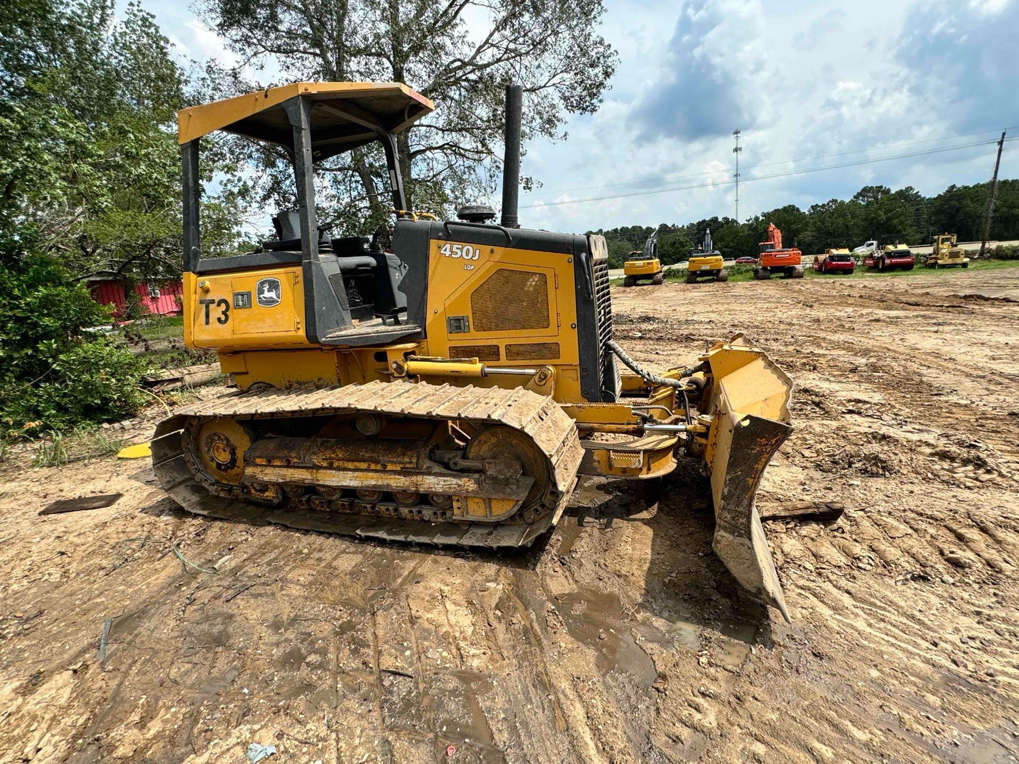 2011John Deere 450J LGP Dozer with 6-way Blade