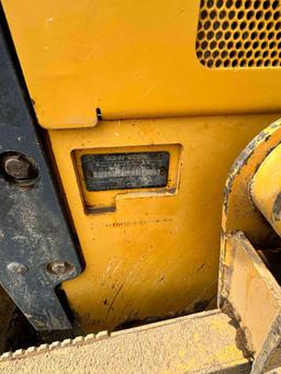 2011John Deere 450J LGP Dozer with 6-way Blade