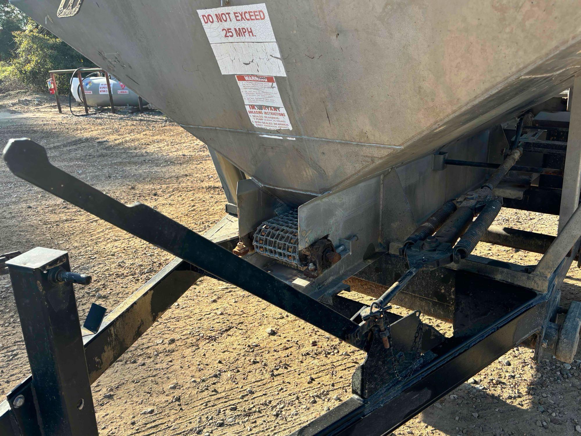 Adams 6-ton Fertilizer Buggy