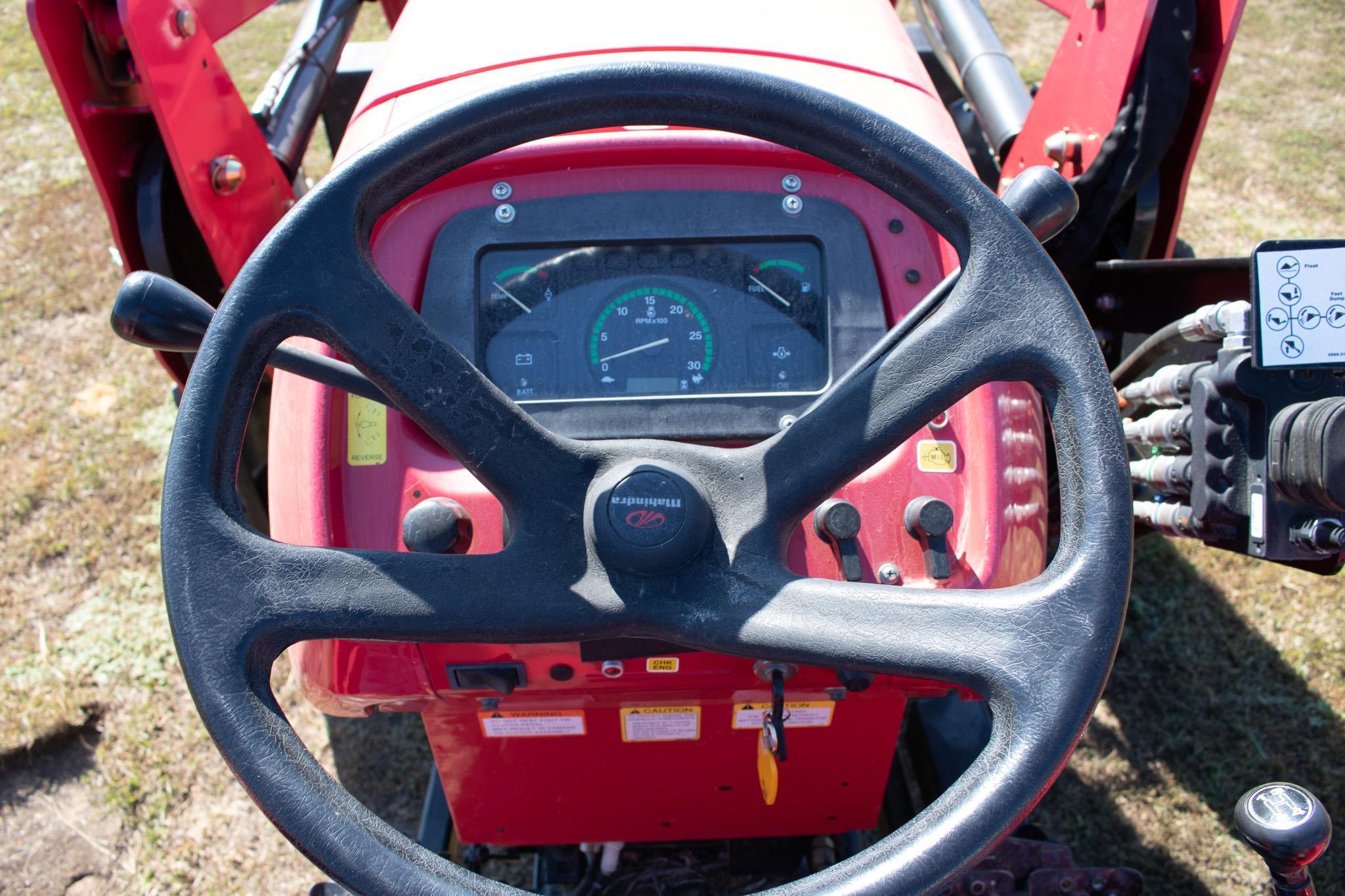 Mahindra 5555