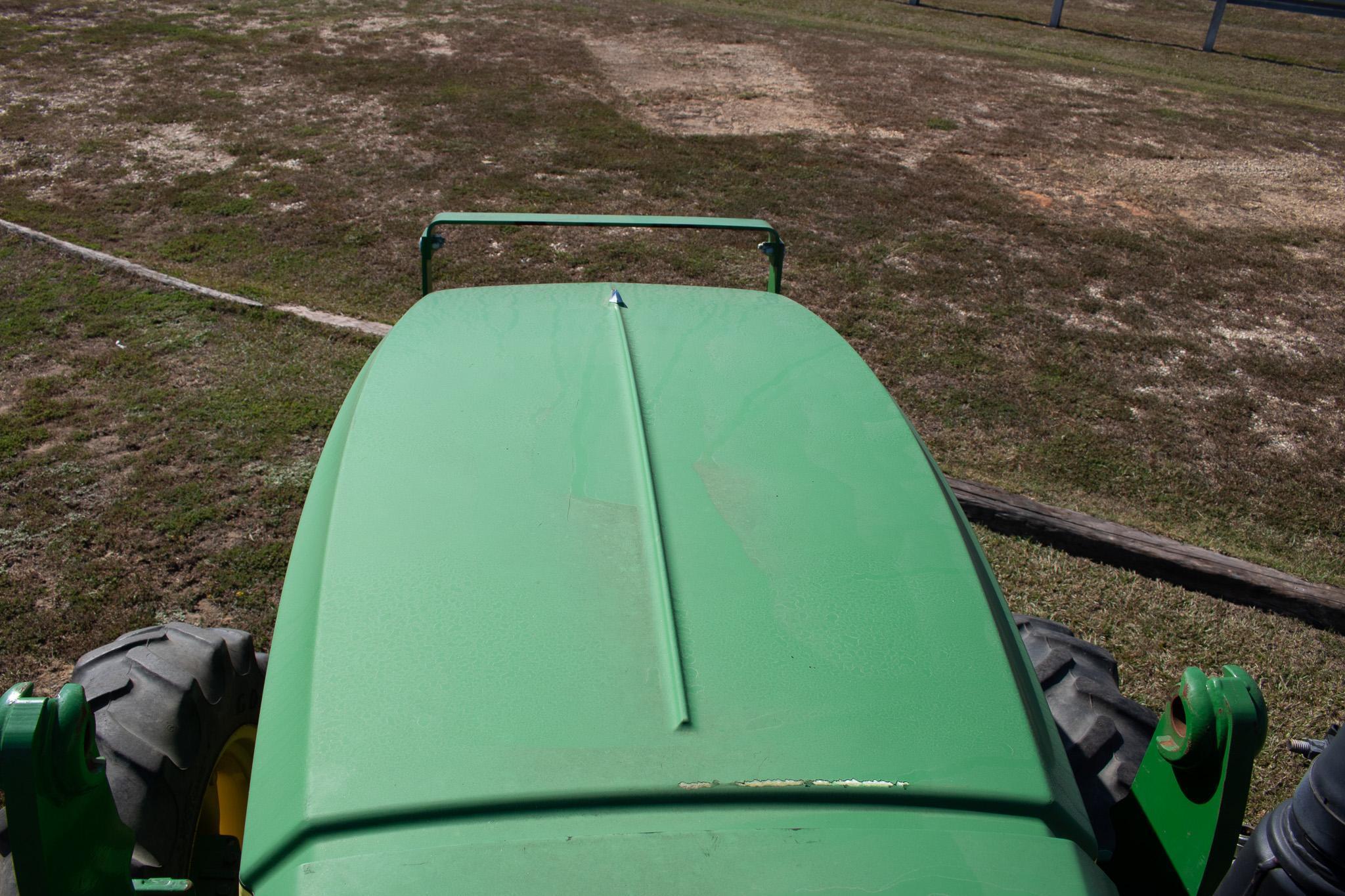 John Deere 5075E