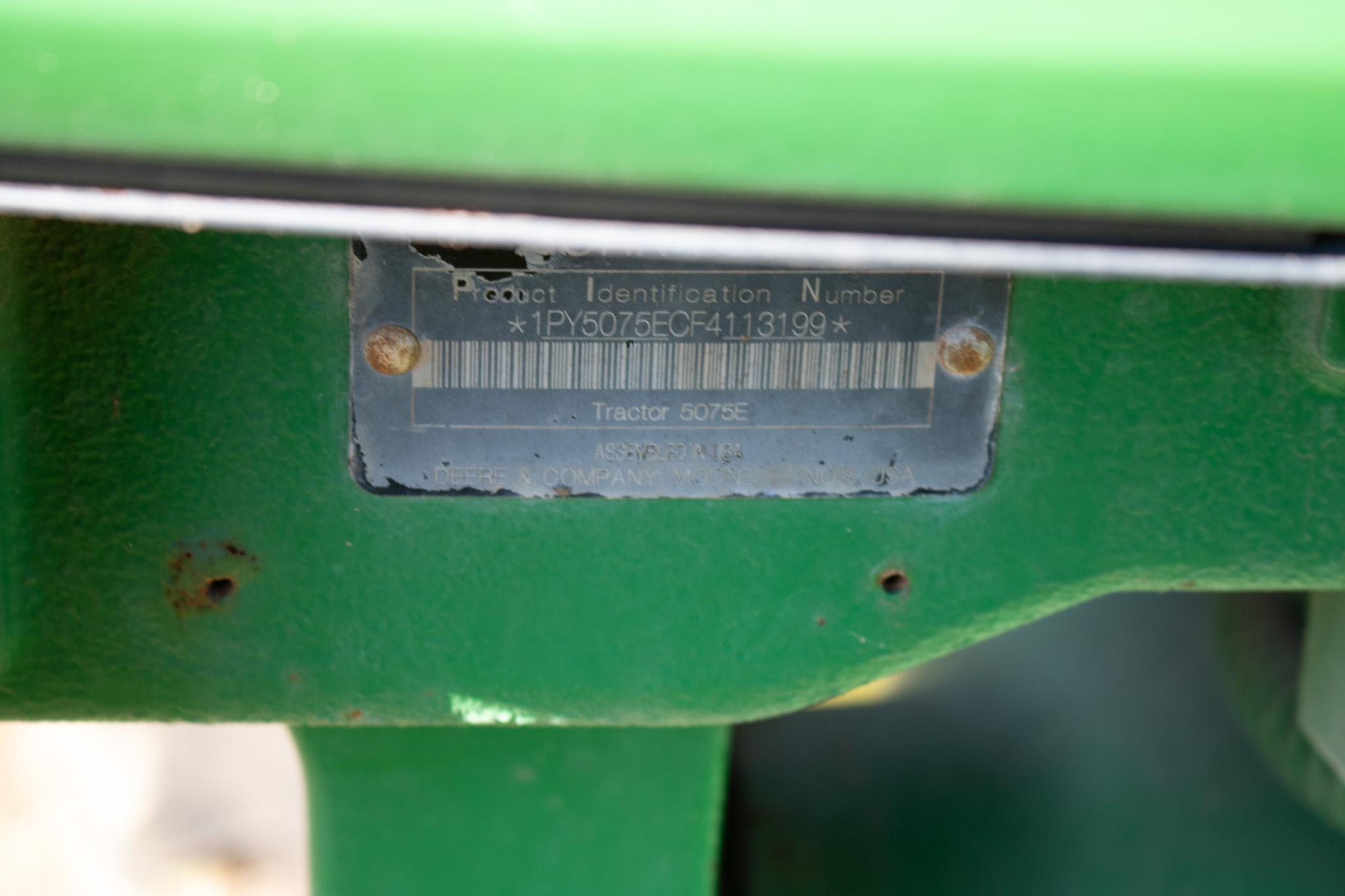 John Deere 5075E