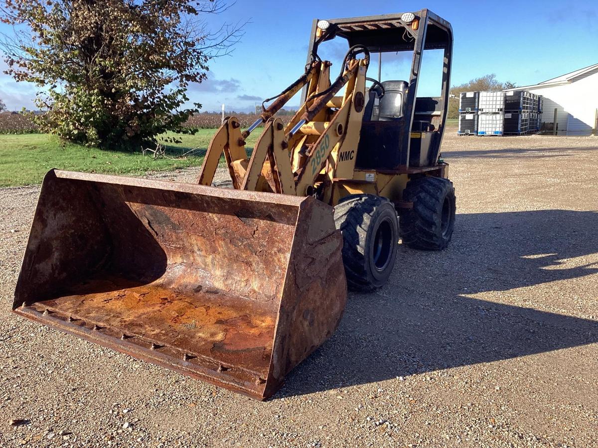 NMC 2850 Loader