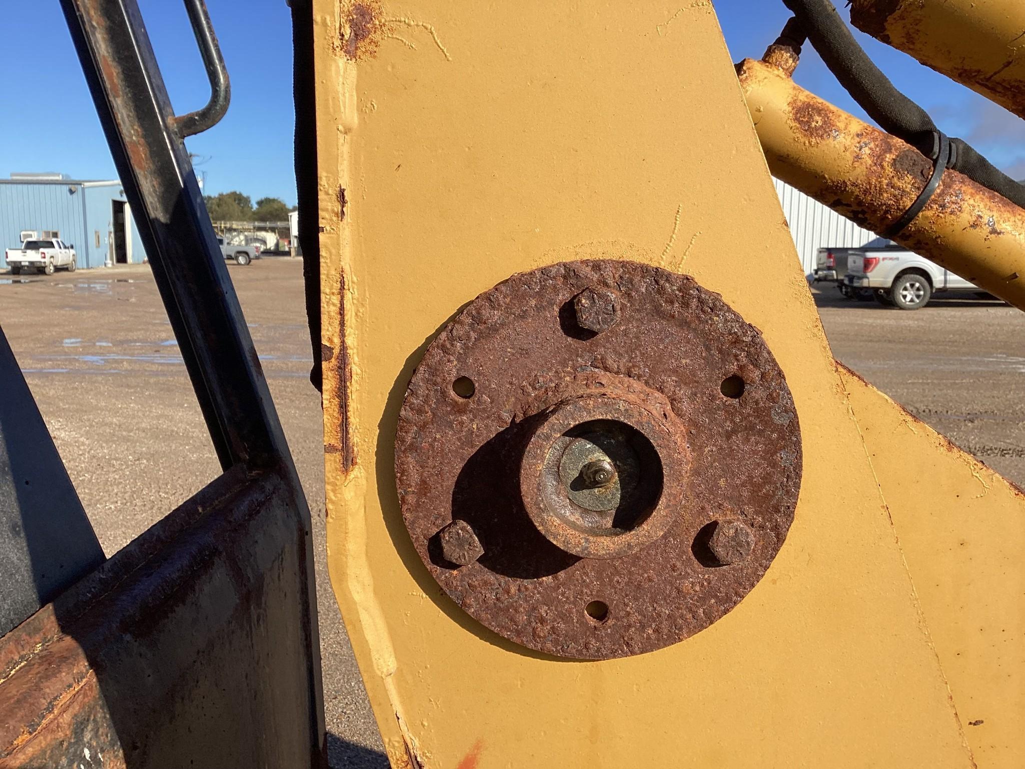 NMC 2850 Loader