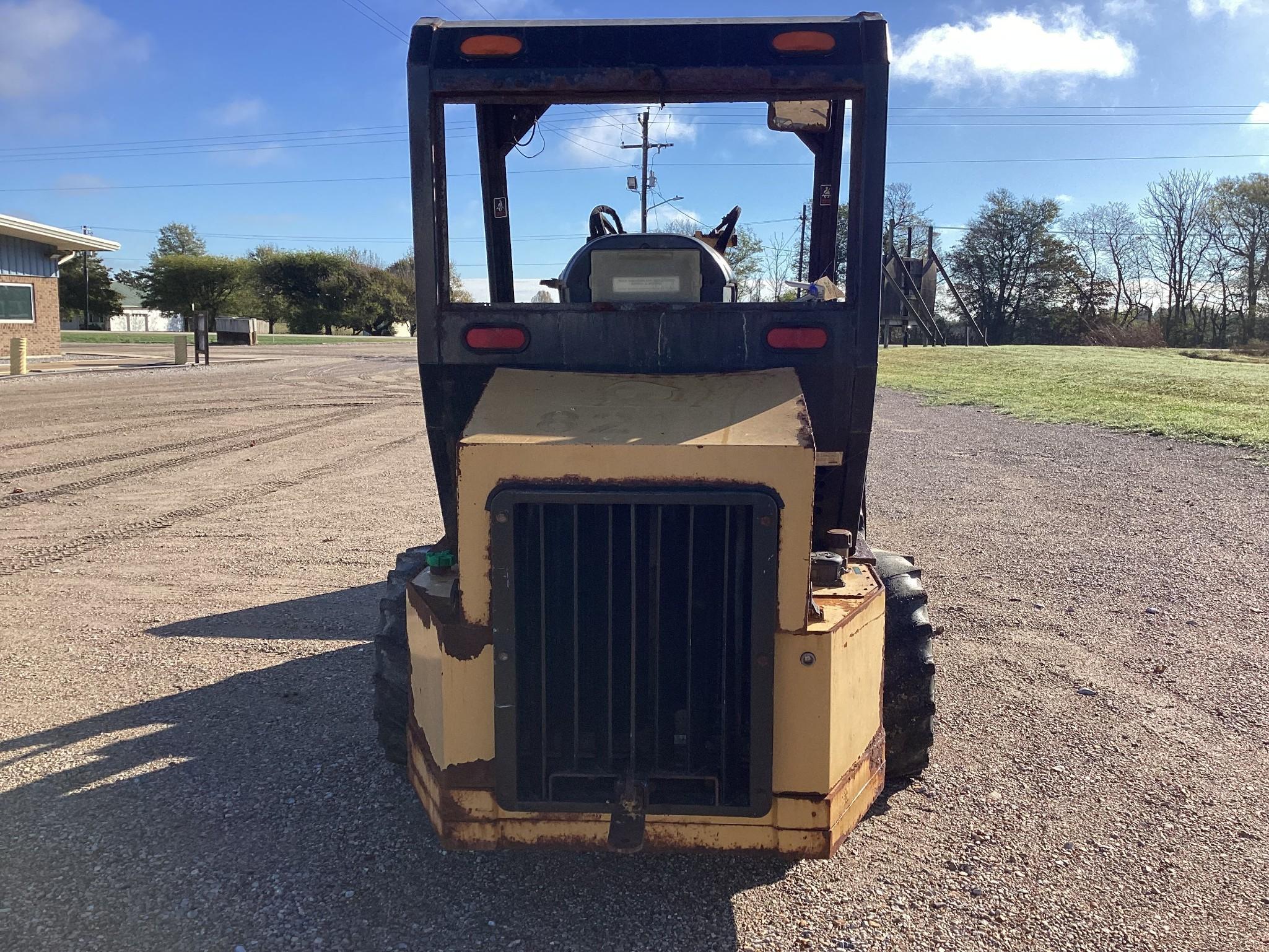 NMC 2850 Loader