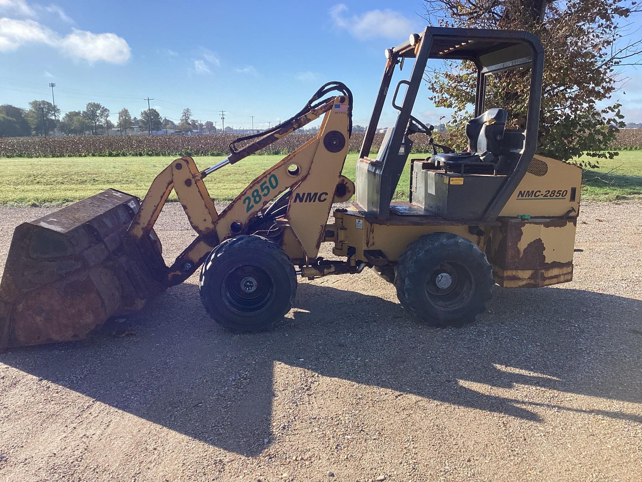 NMC 2850 Loader