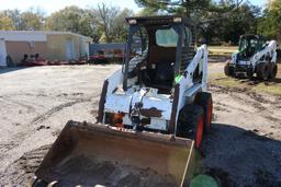 Bobcat 735 Wheeled Skidsteer