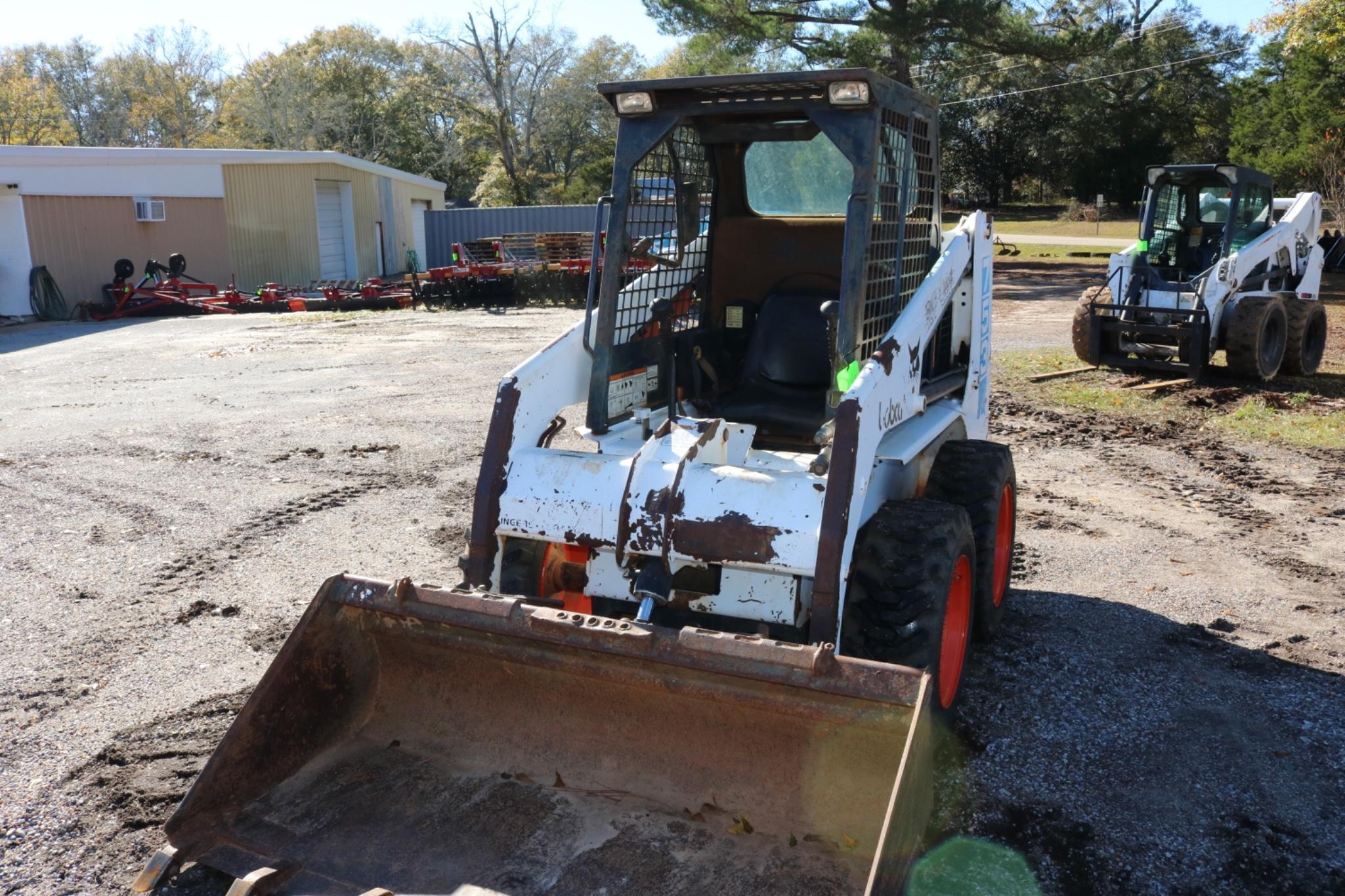 Bobcat 735 Wheeled Skidsteer